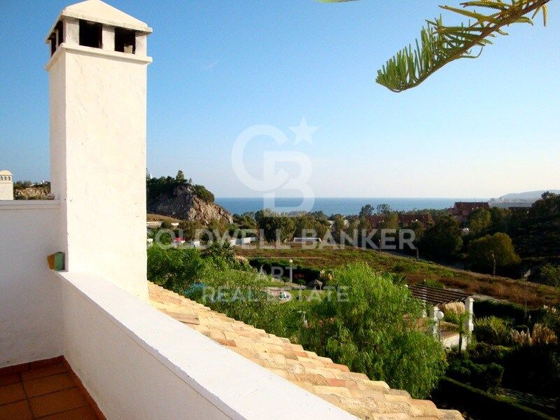Exclusive penthouse with large terrace and spectacular views in Majestic Gardens, Casares
