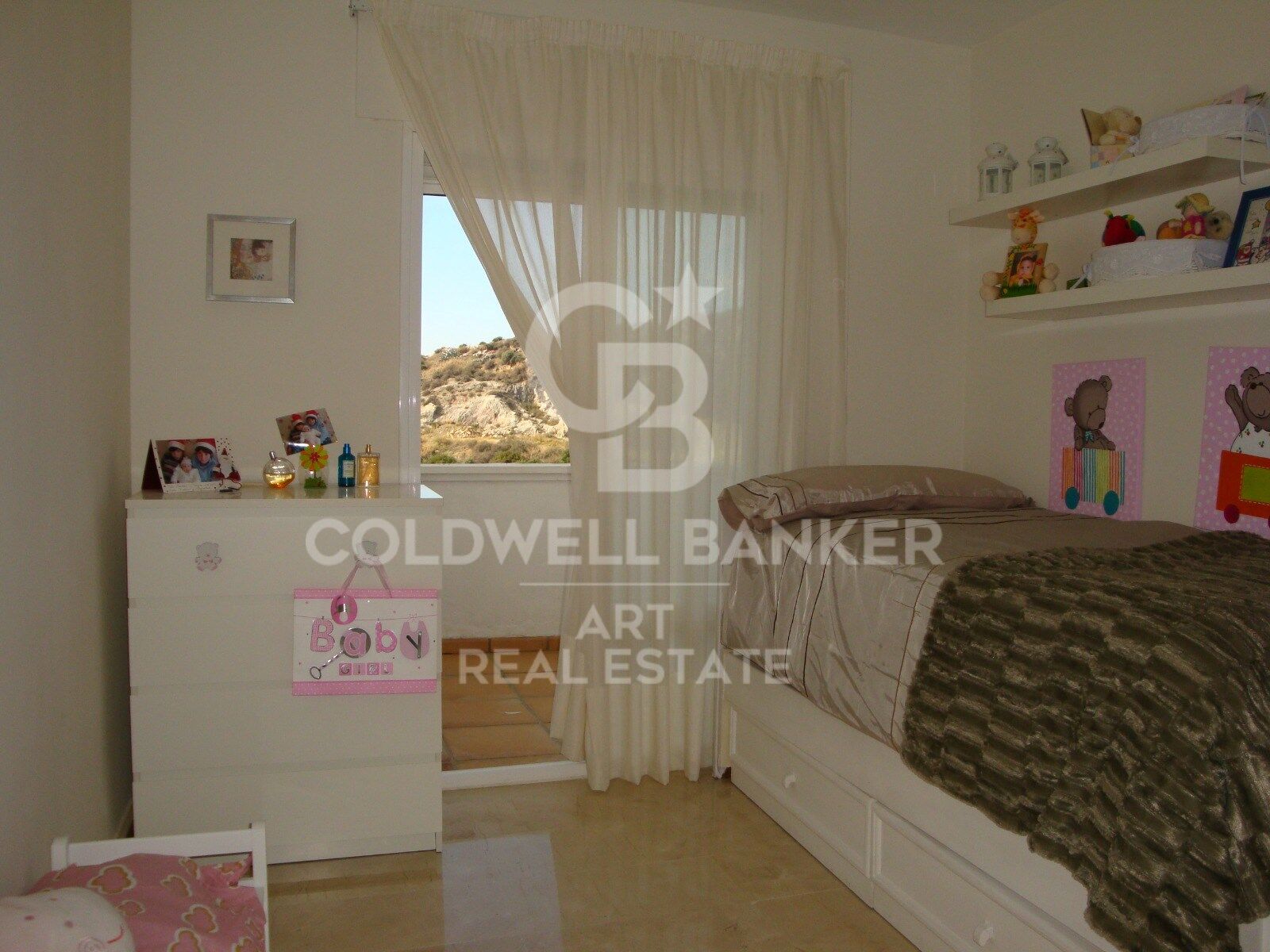 Exclusivo ático con gran terraza y espectaculares vistas en Majestic Gardens, Casares