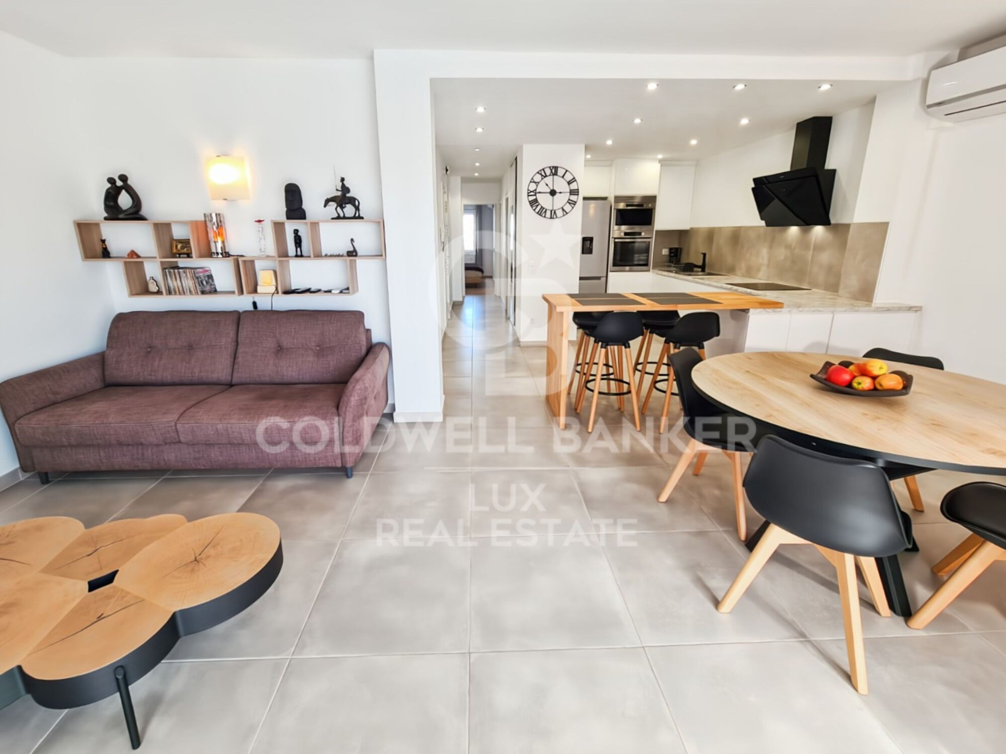 Renovierte Wohnung mit Kanalblick und Ferienlizenz im Zentrum von Empuriabrava