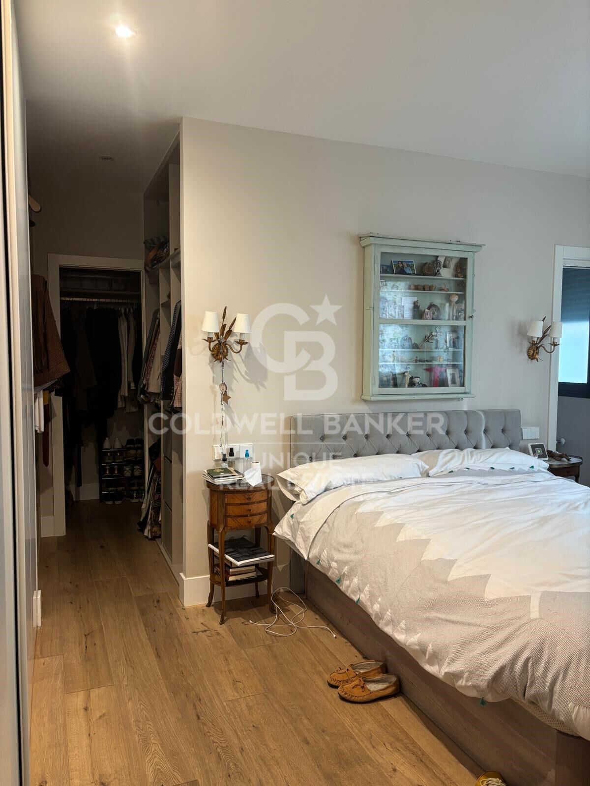 Penthouse with terrace with 2 bedrooms in El Viso tastefully renovated