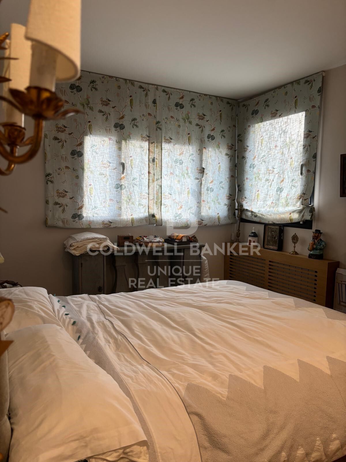 Penthouse with terrace with 2 bedrooms in El Viso tastefully renovated