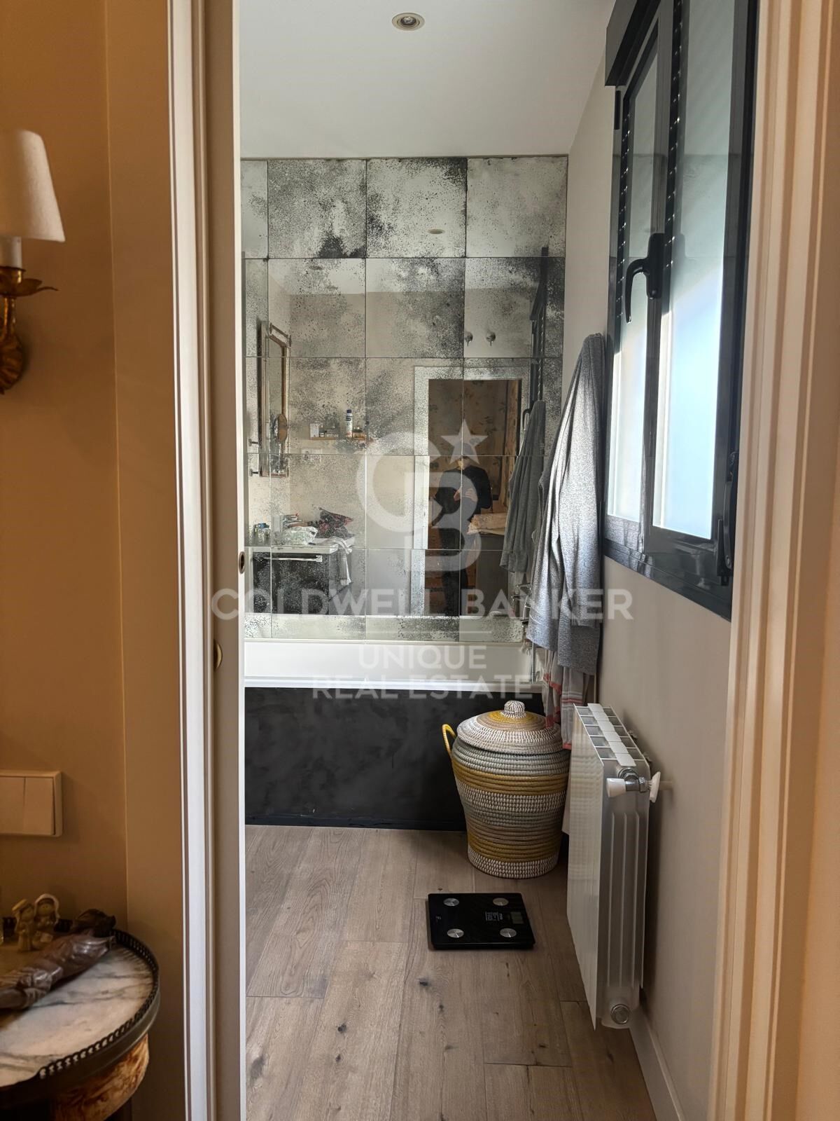 Penthouse with terrace with 2 bedrooms in El Viso tastefully renovated