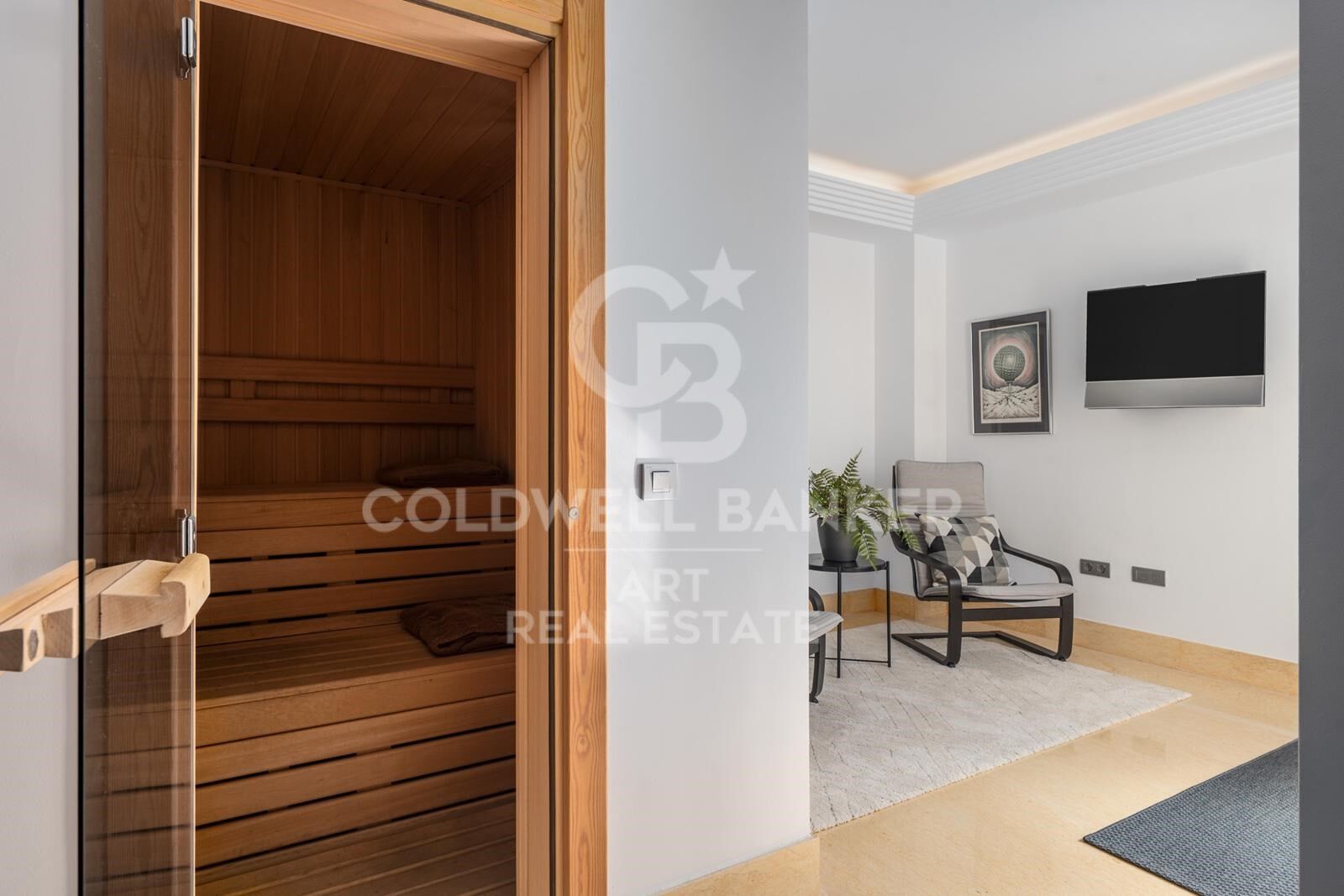 Duplex-Penthouse mit privatem Pool und Panoramablick in Los Arrayanes, Nueva Andalucía