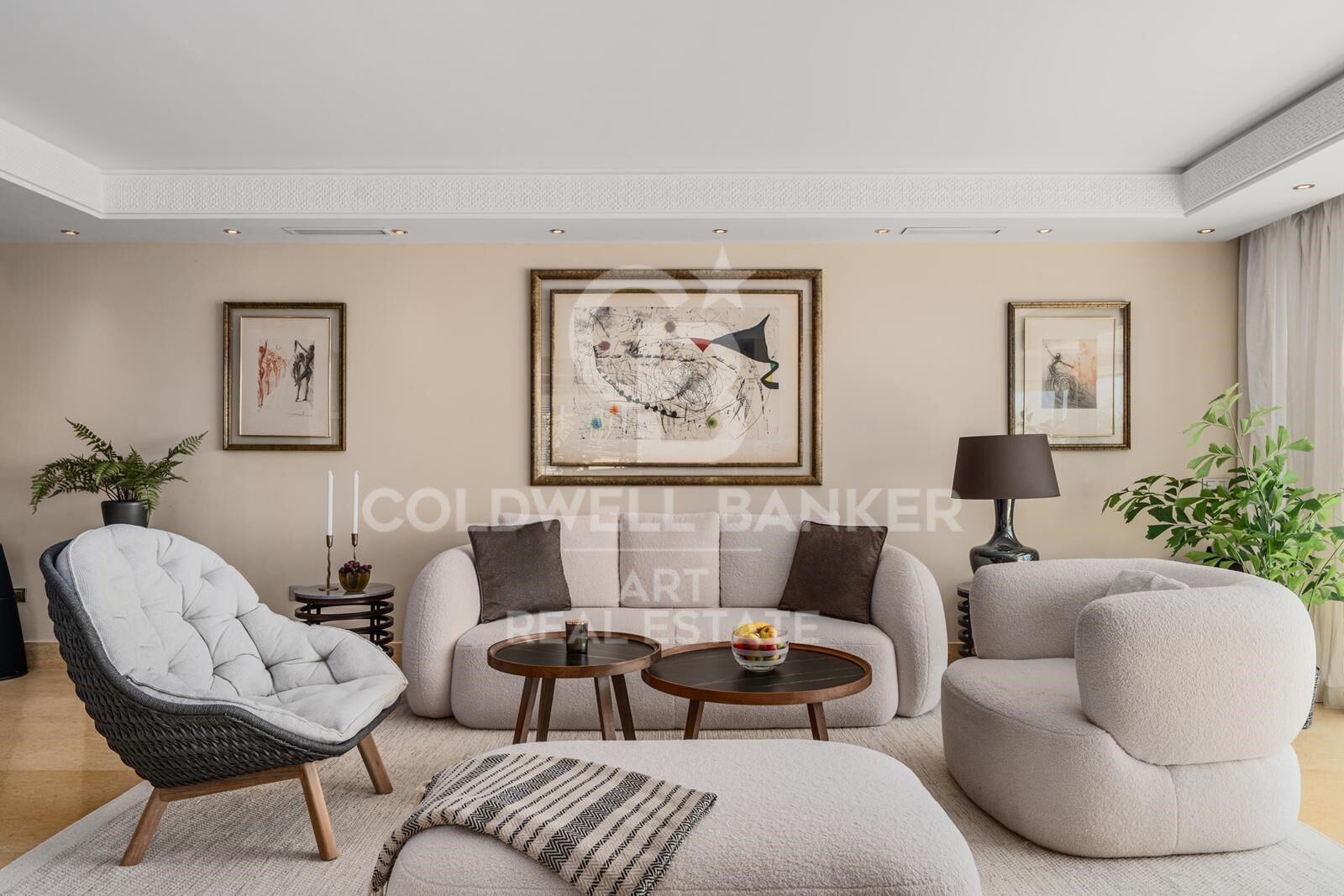 Duplex penthouse with private pool and panoramic views in Los Arrayanes, Nueva Andalucía