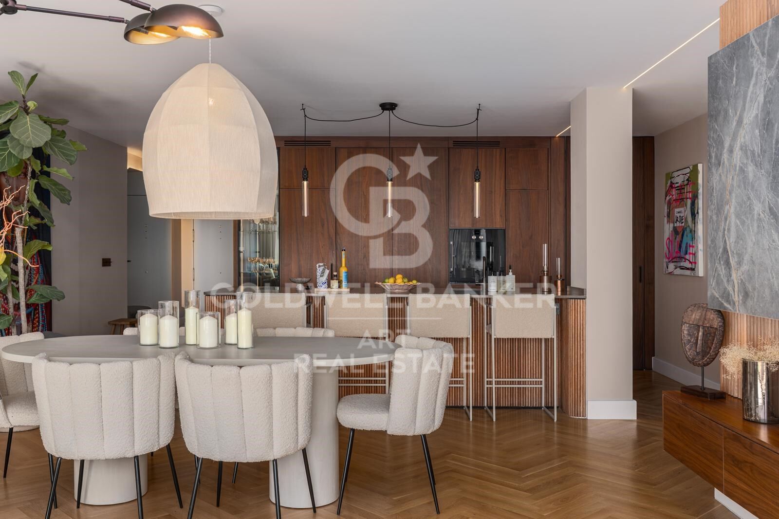 Ático dúplex de lujo con vistas panorámicas en Torre Halcones, Benahavís