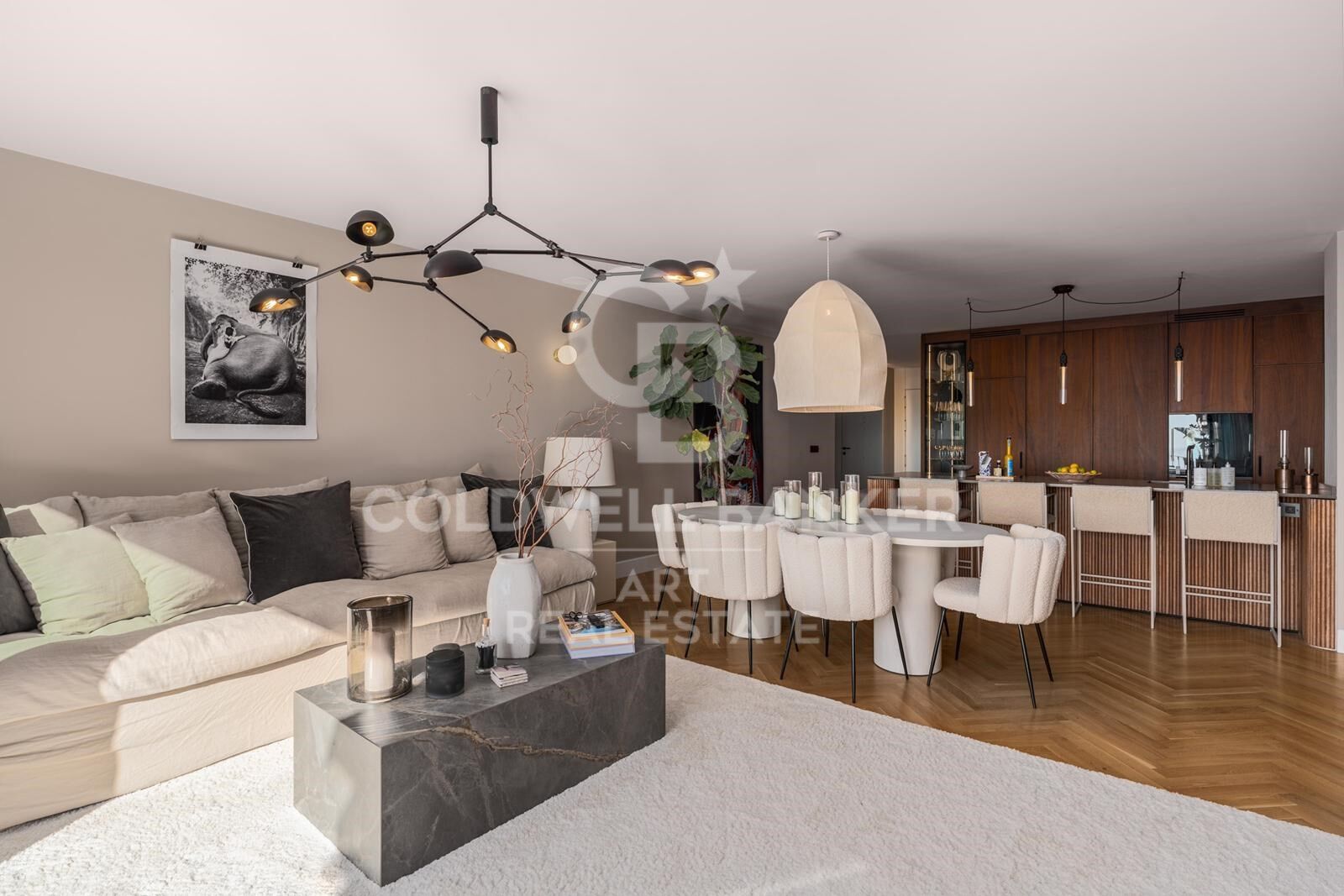 Luxury duplex penthouse with panoramic views in Torre Halcones, Benahavis