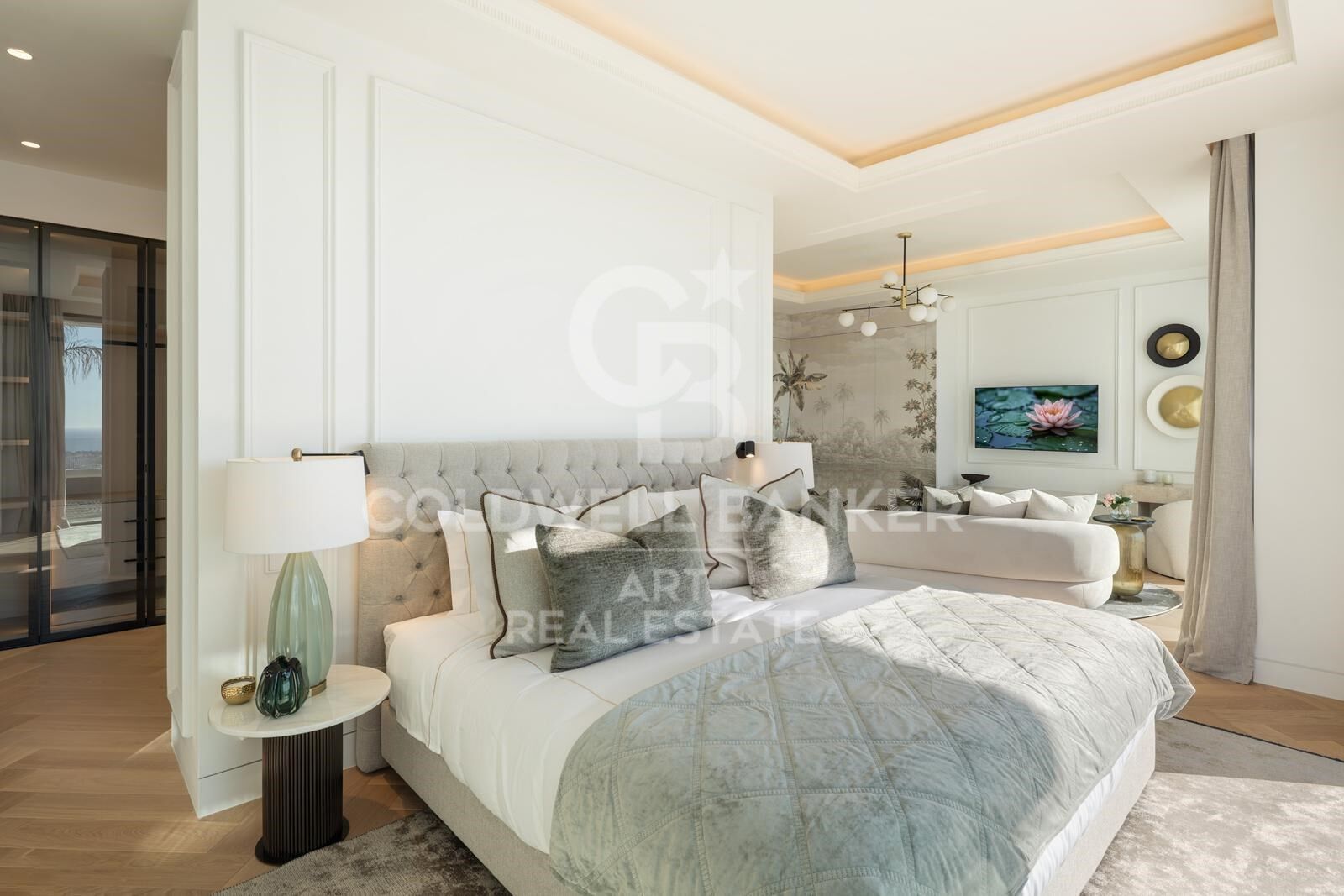 Modern luxury villa with panoramic views in Monte Halcones, Benahavís