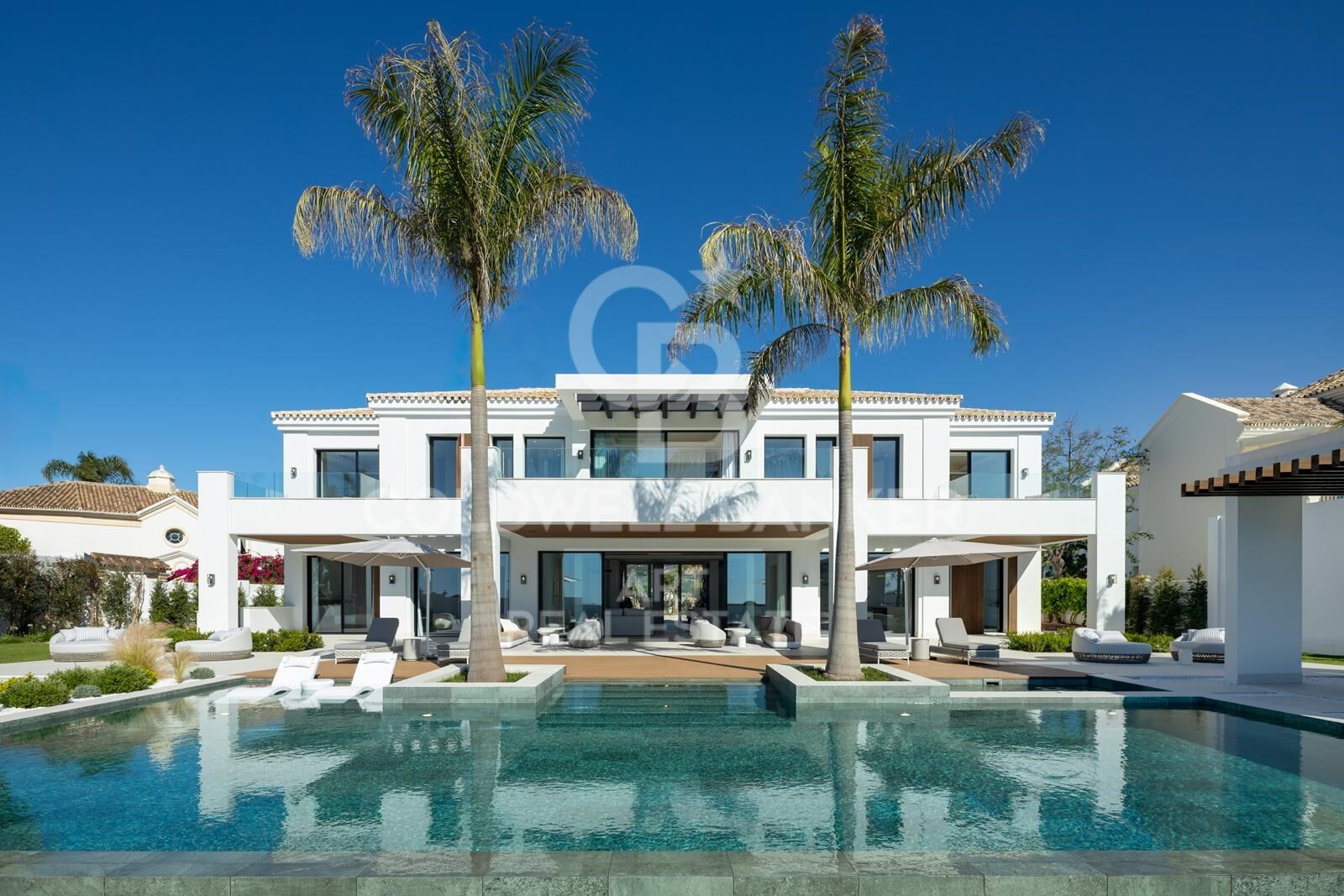 Moderne Luxusvilla mit Panoramablick in Monte Halcones, Benahavís