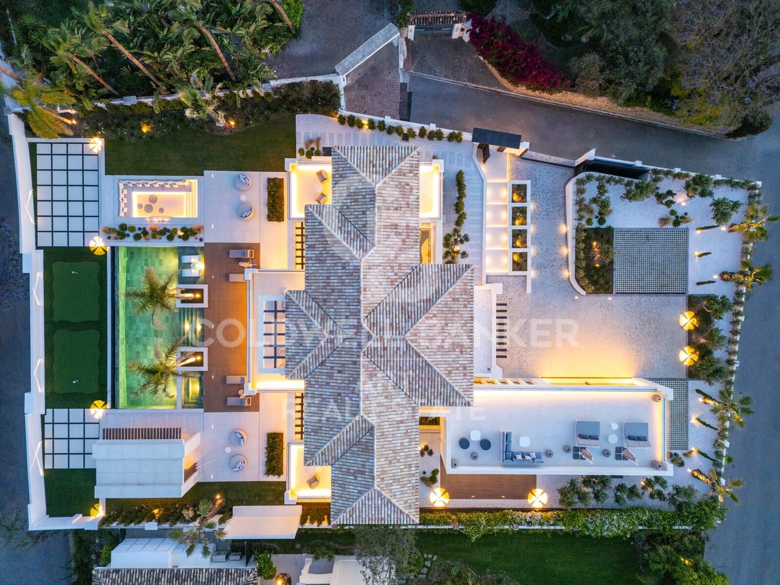 Villa moderna de lujo con vistas panorámicas en Monte Halcones, Benahavís