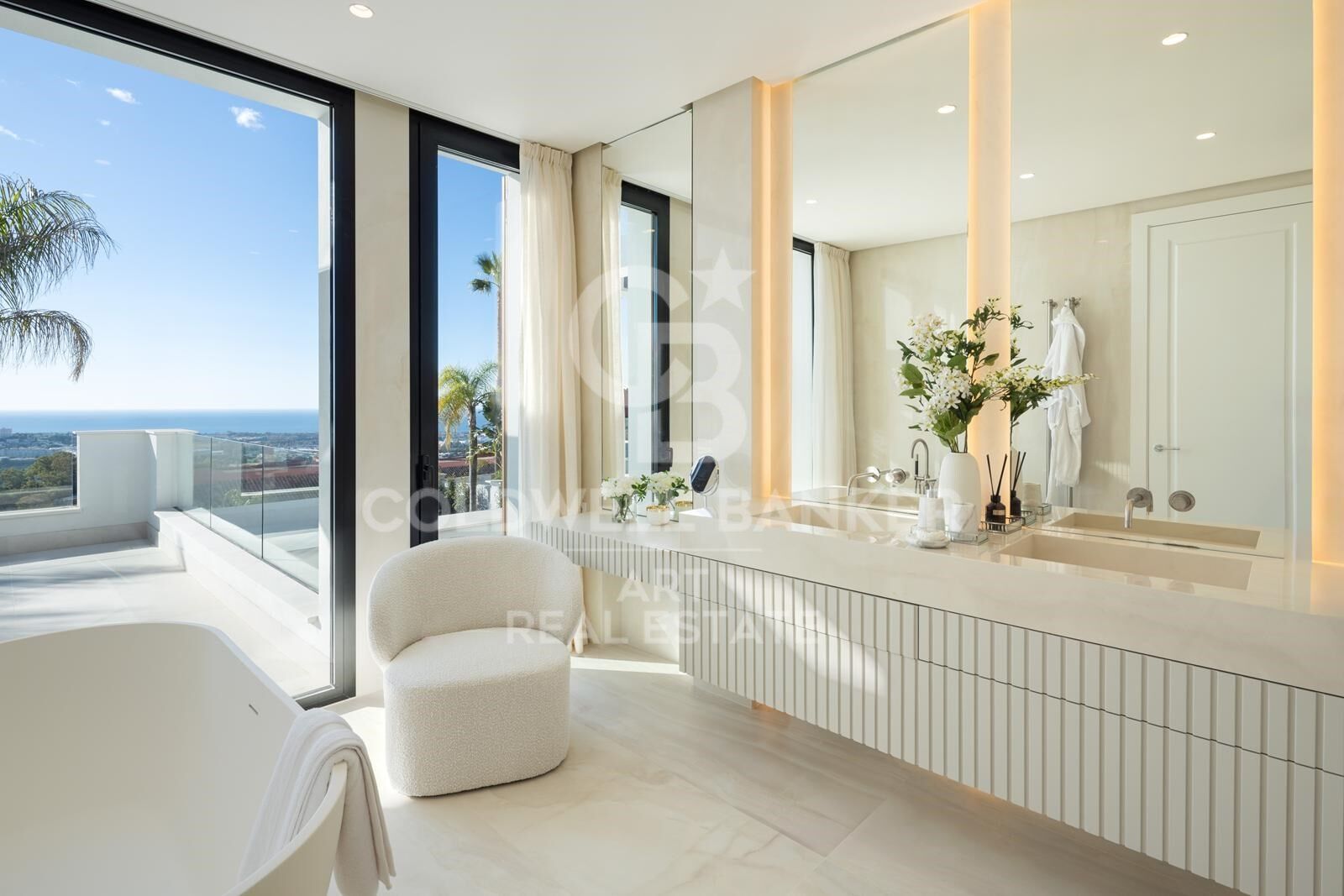 Villa moderna de lujo con vistas panorámicas en Monte Halcones, Benahavís