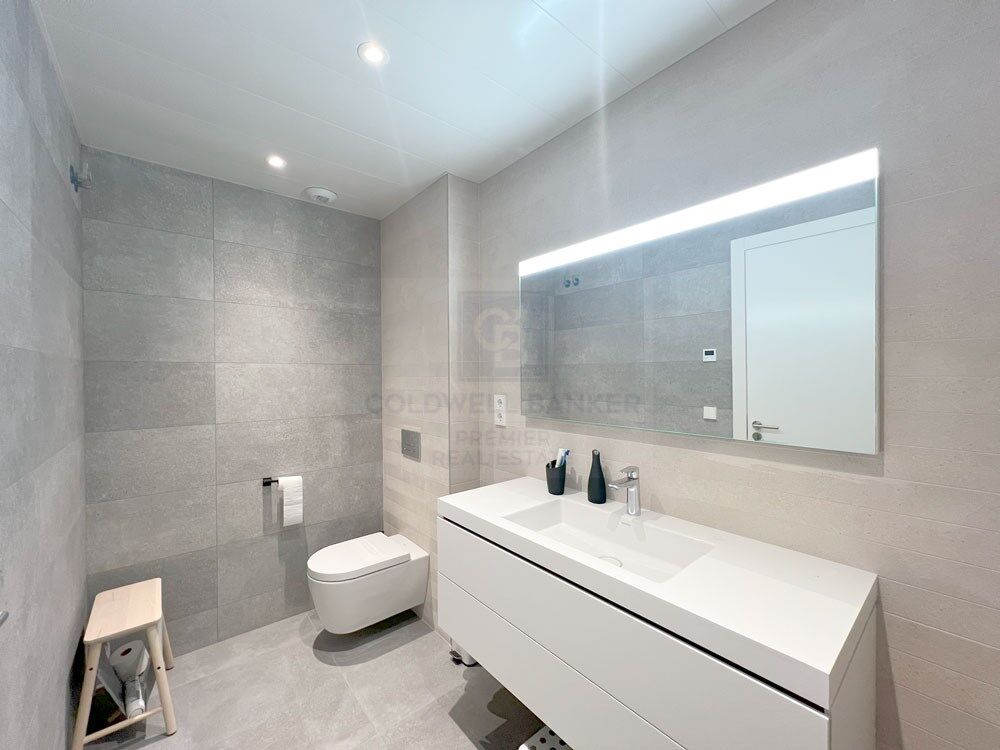 Piso con terraza privada en el RESORT INFINITUM de Salou