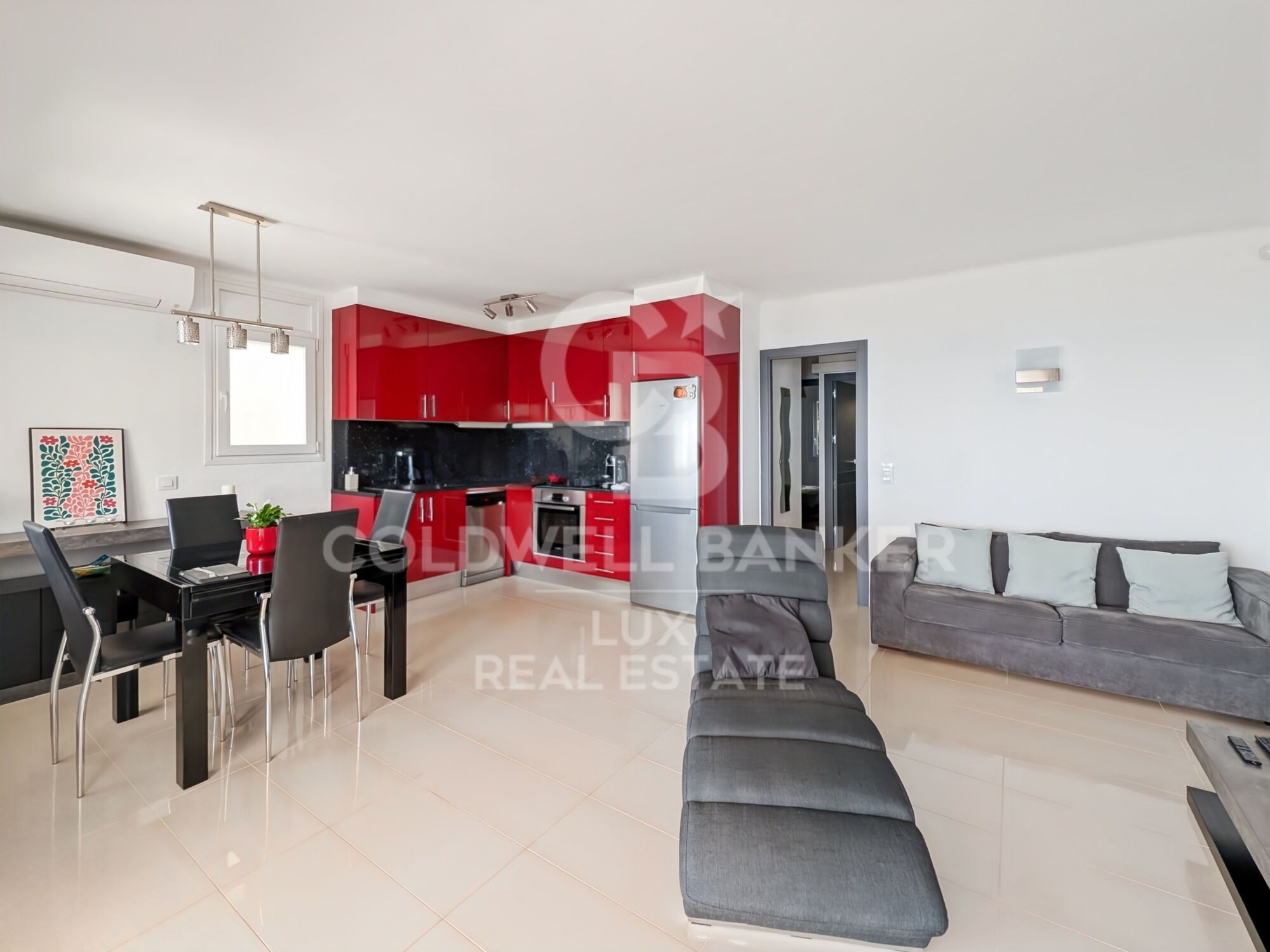 Wohnung nur 250 m vom Strand Canyelles in Roses entfernt.