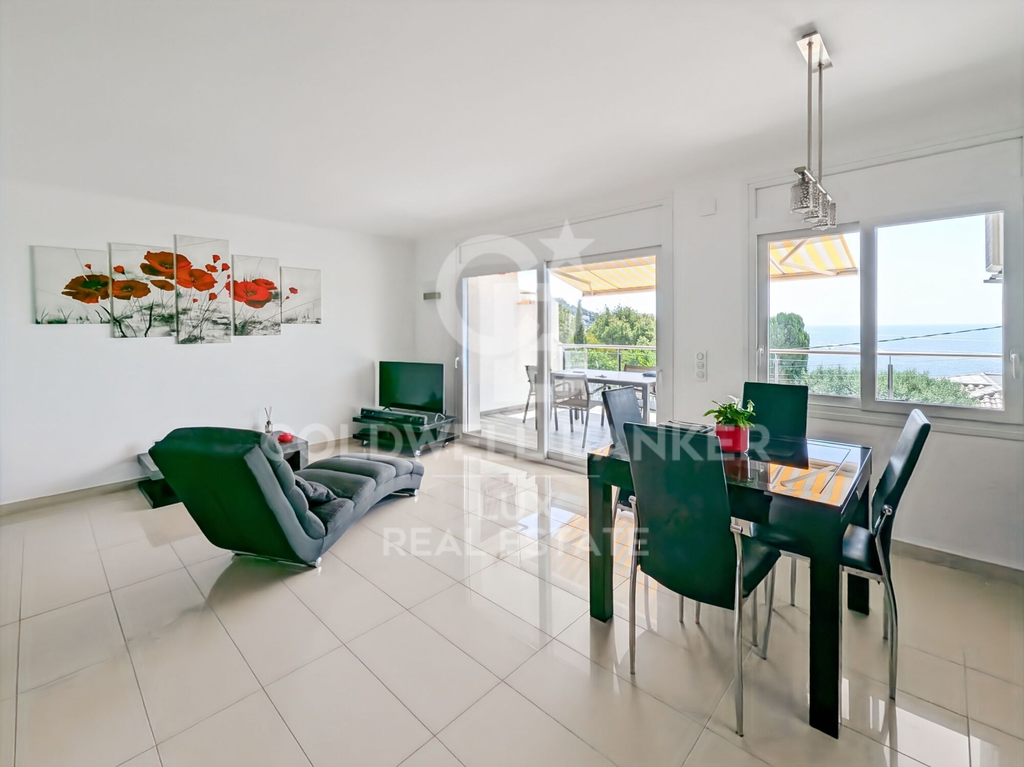 Flat at 250m from the beach of Canyelles in Roses