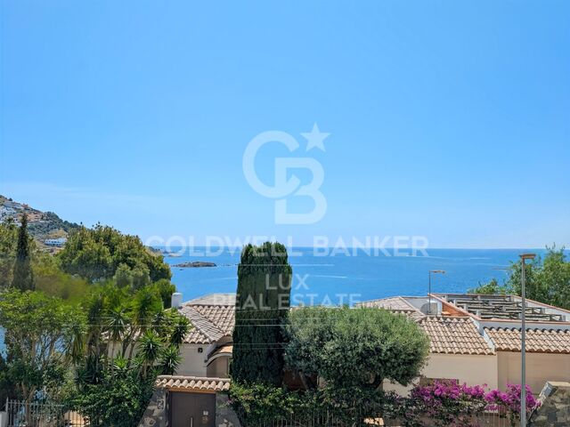 Flat at 250m from the beach of Canyelles in Roses