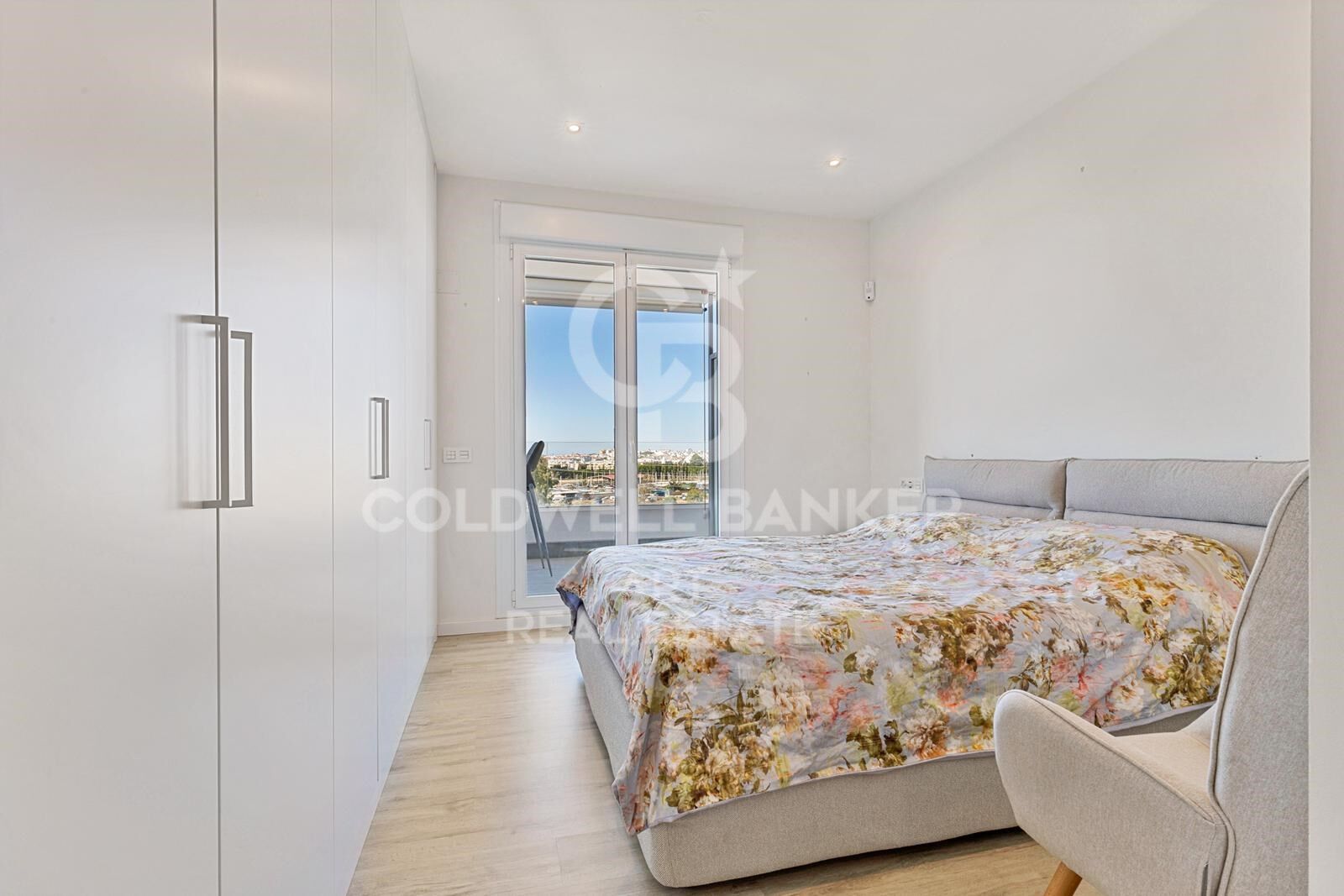 Elegante 3-Schlafzimmer-Wohnung in Jardines de Guadaiza, Nueva Andalucia