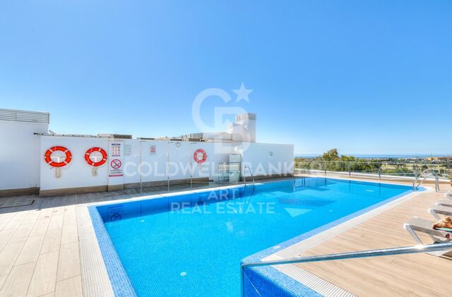 Elegante 3-Schlafzimmer-Wohnung in Jardines de Guadaiza, Nueva Andalucia