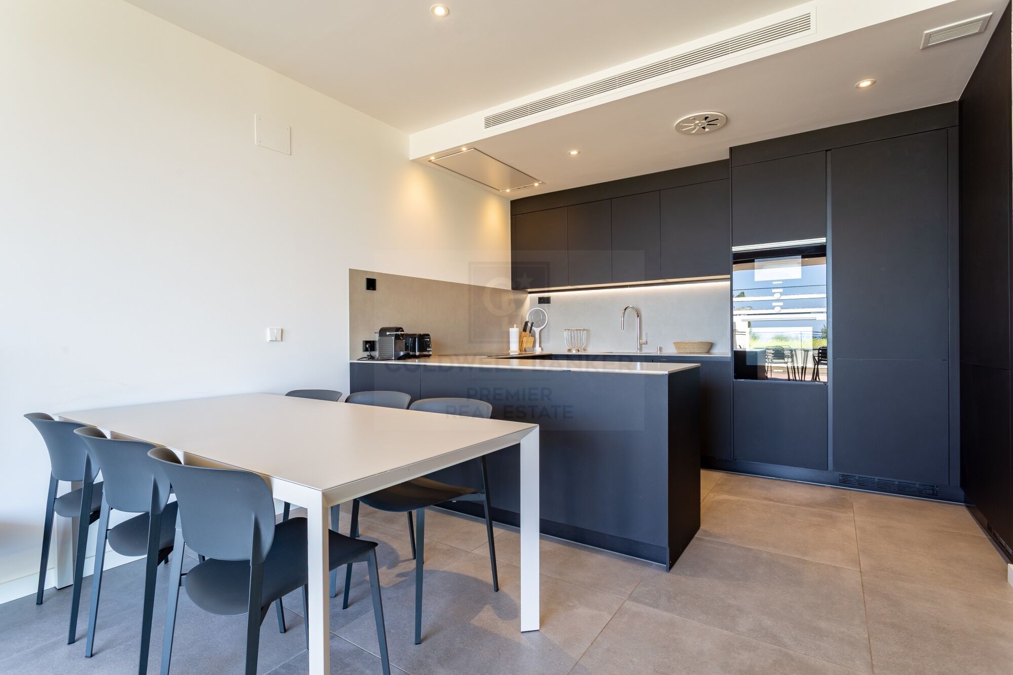 Apartment with sea views in the INFINITUM RESORT in Salou