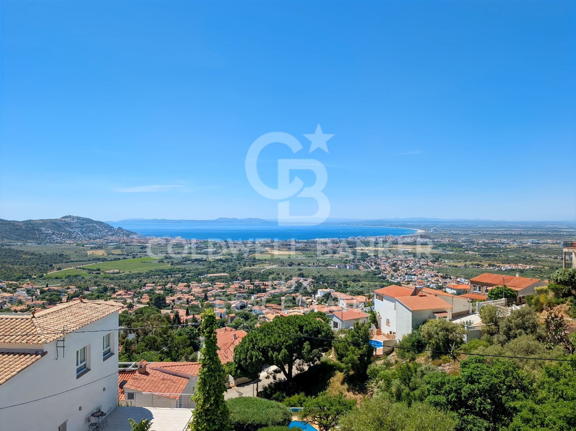 Sea view villa on the heights of Roses, Mas Fumats