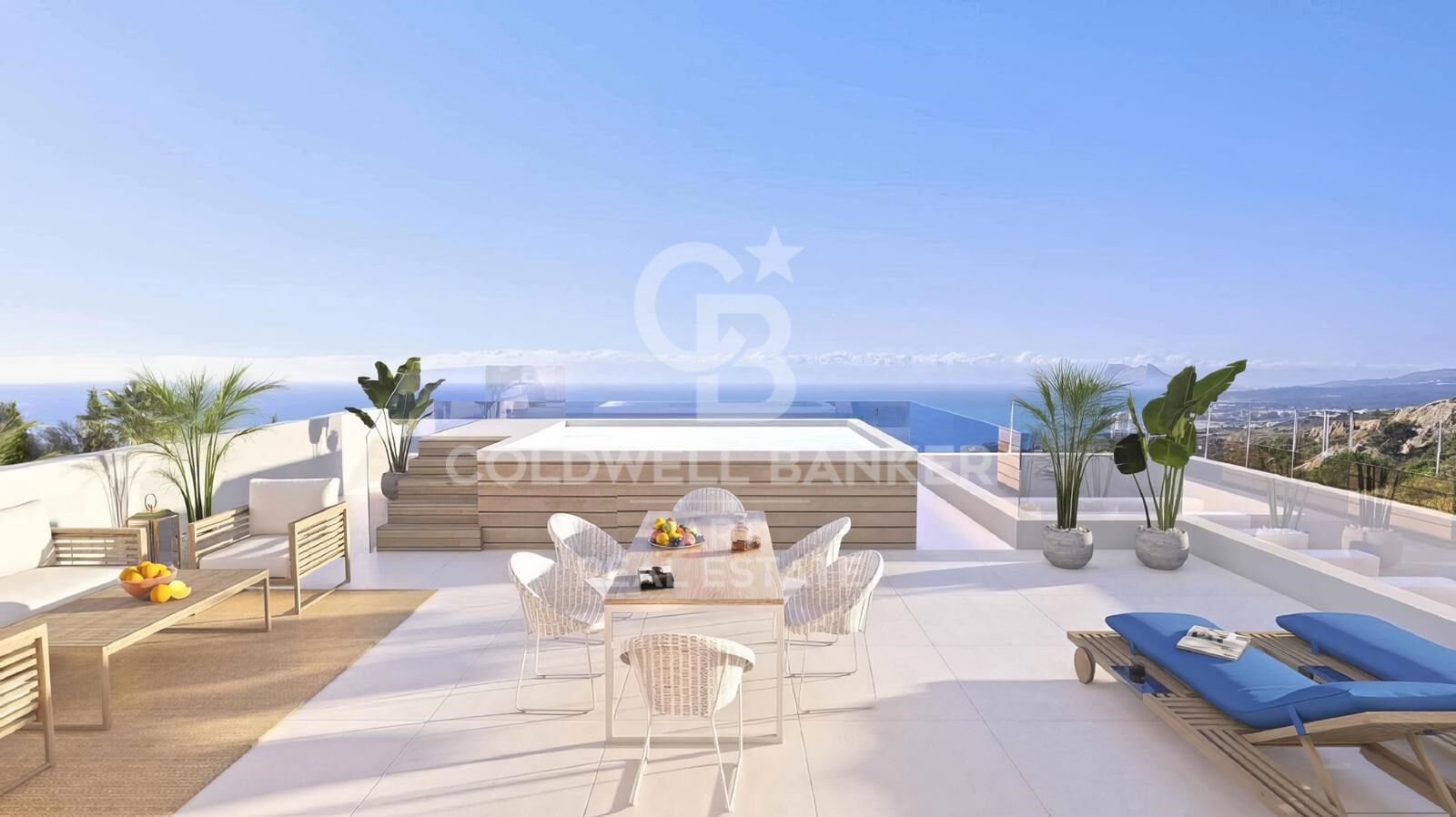 Luxury villa with panoramic sea view in Bahía de las Rocas, Manilva