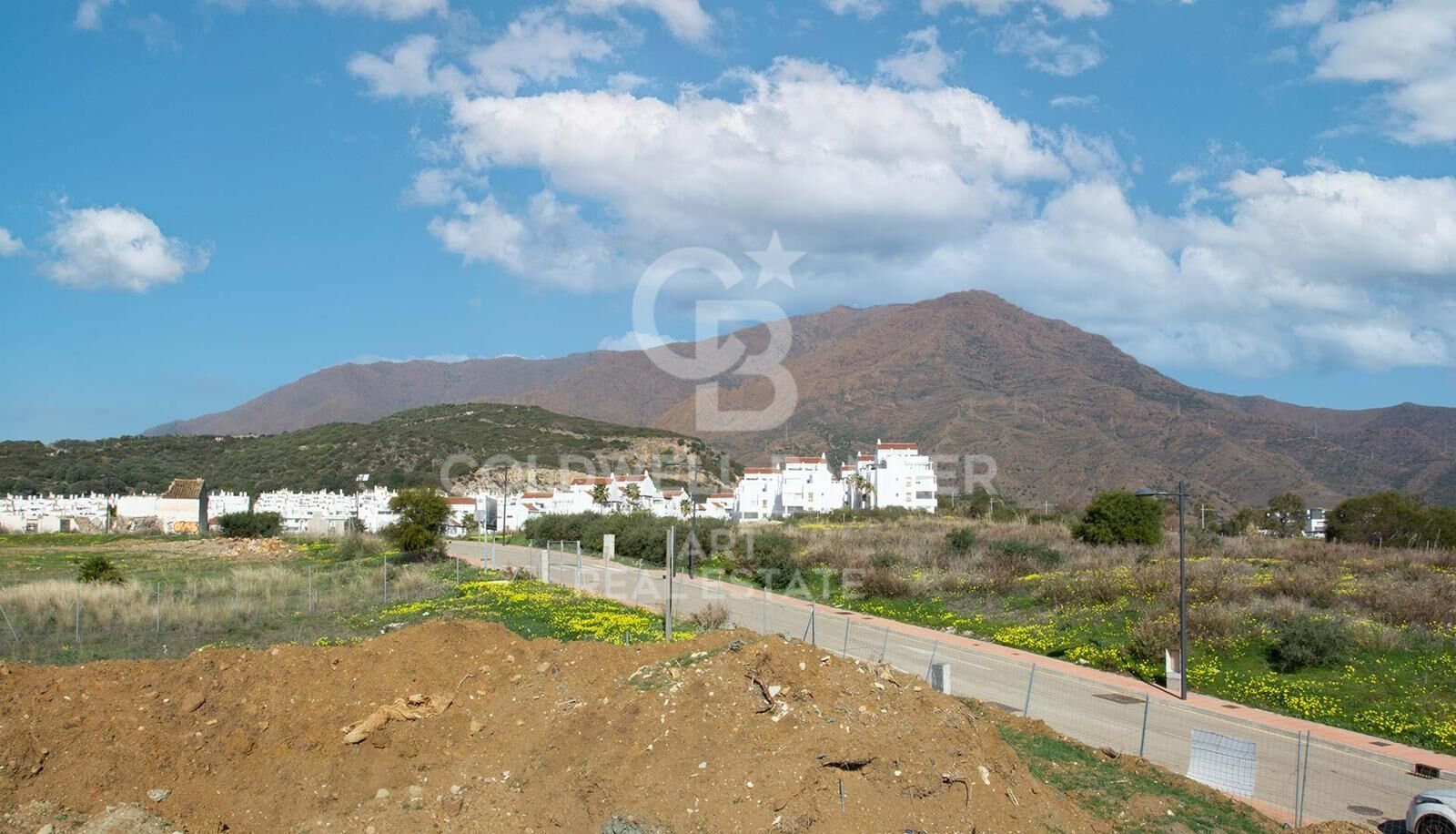 Moderne Neubauvilla mit Panoramablick in Valle Romano, Estepona