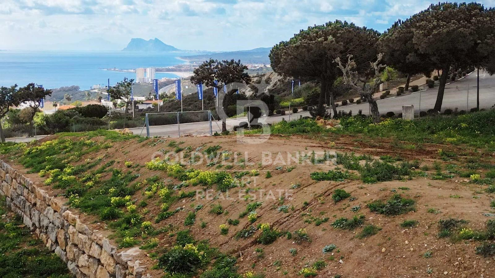 Exklusives Grundstück mit Panoramablick auf das Meer in Bahía de Las Rocas, Manilva