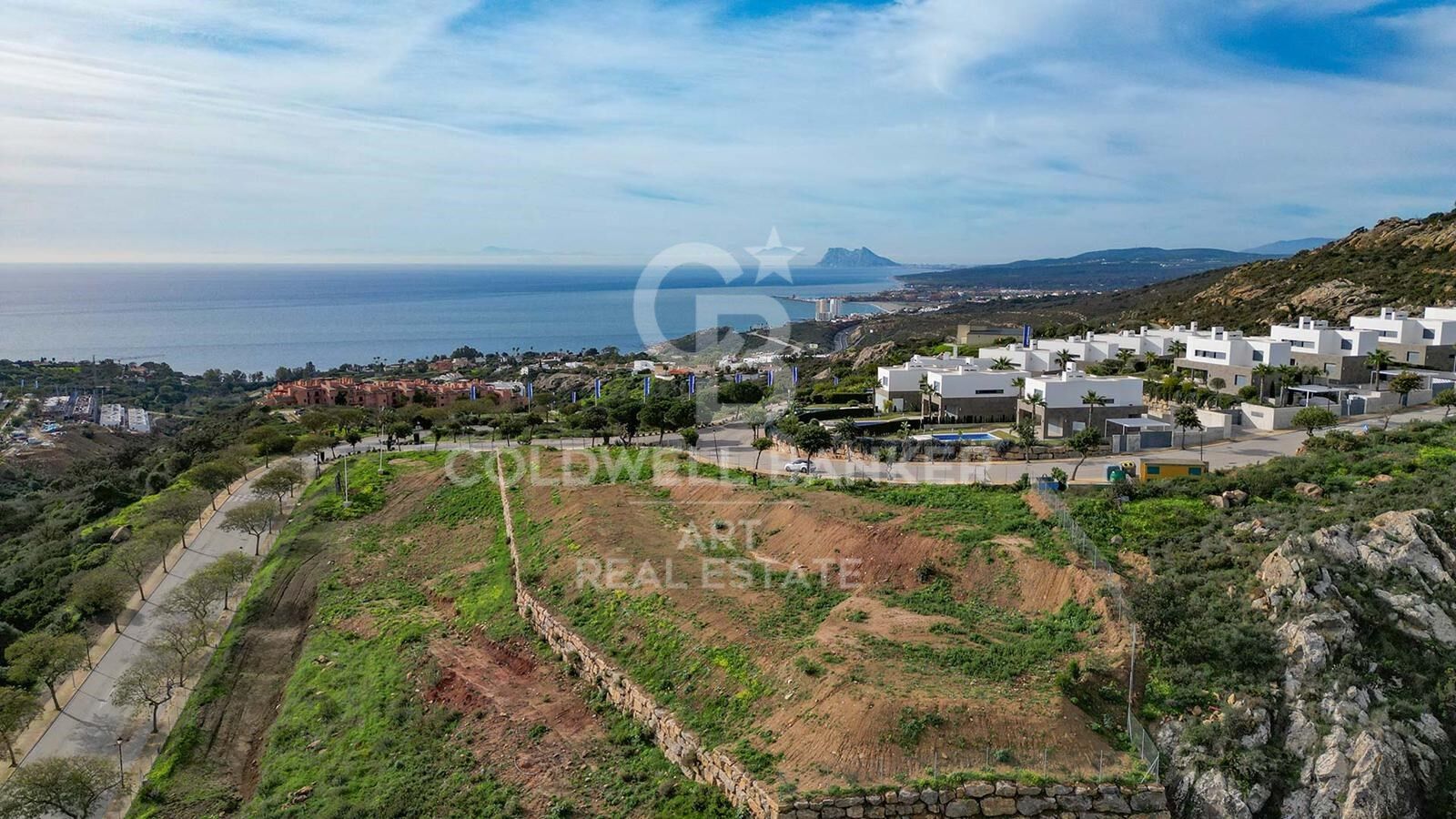 Exklusives Grundstück mit Panoramablick auf das Meer in Bahía de Las Rocas, Manilva