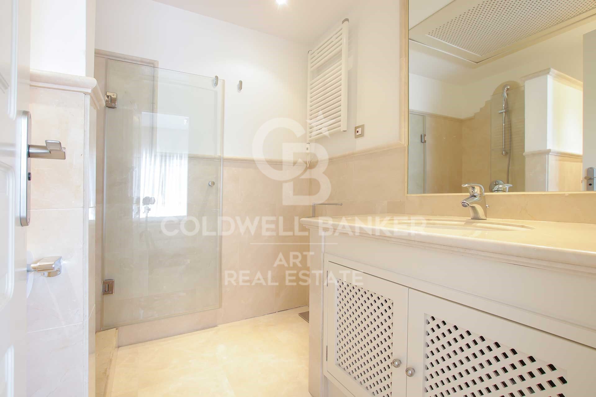 Elegantes Reihenhaus in Mirador del Paraíso, Benahavís