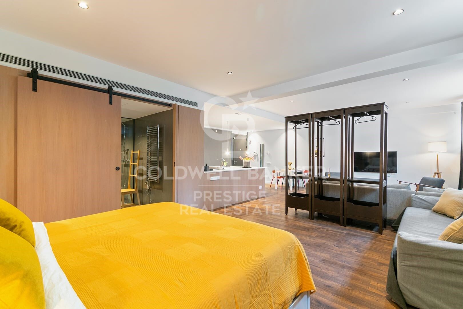 Loft de lujo con piscina en rooftop en edificio histórico del Poblenou, Barcelona