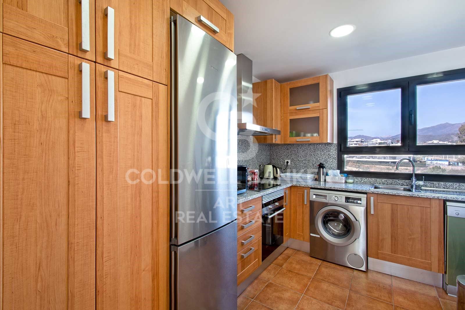 Superbe penthouse duplex avec vue sur la mer à Selwo, Estepona