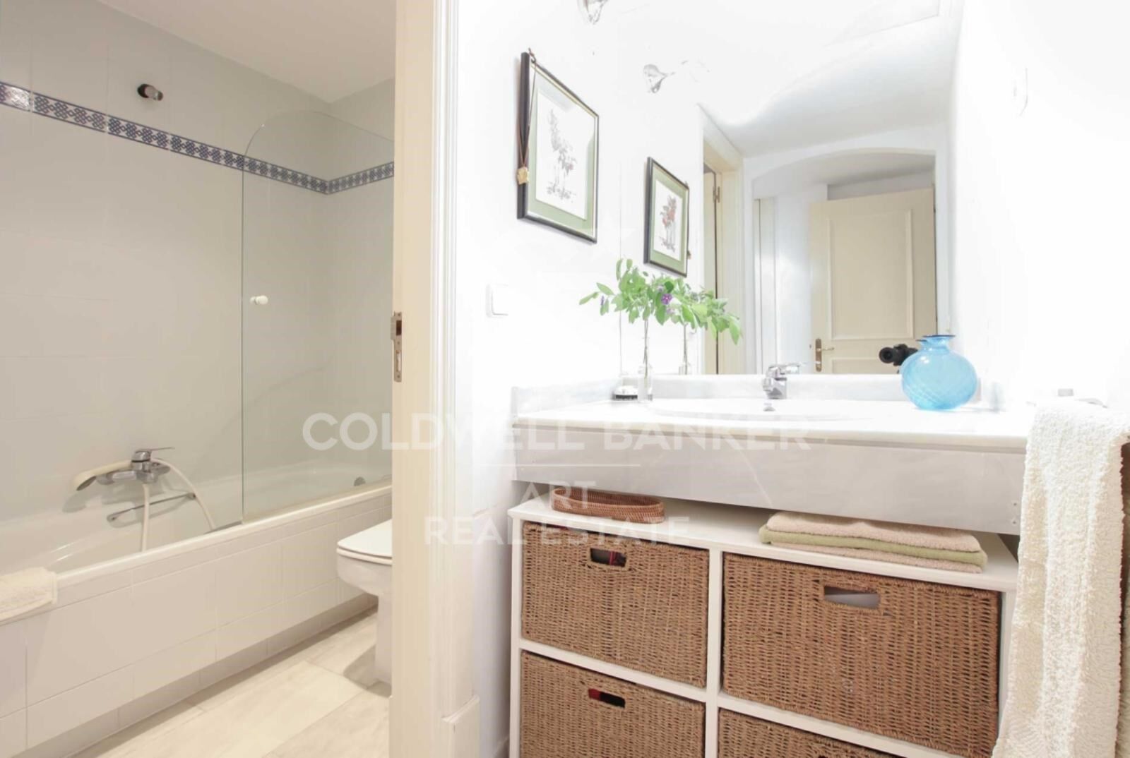 Elegante apartamento en la prestigiosa Milla de Oro de Marbella