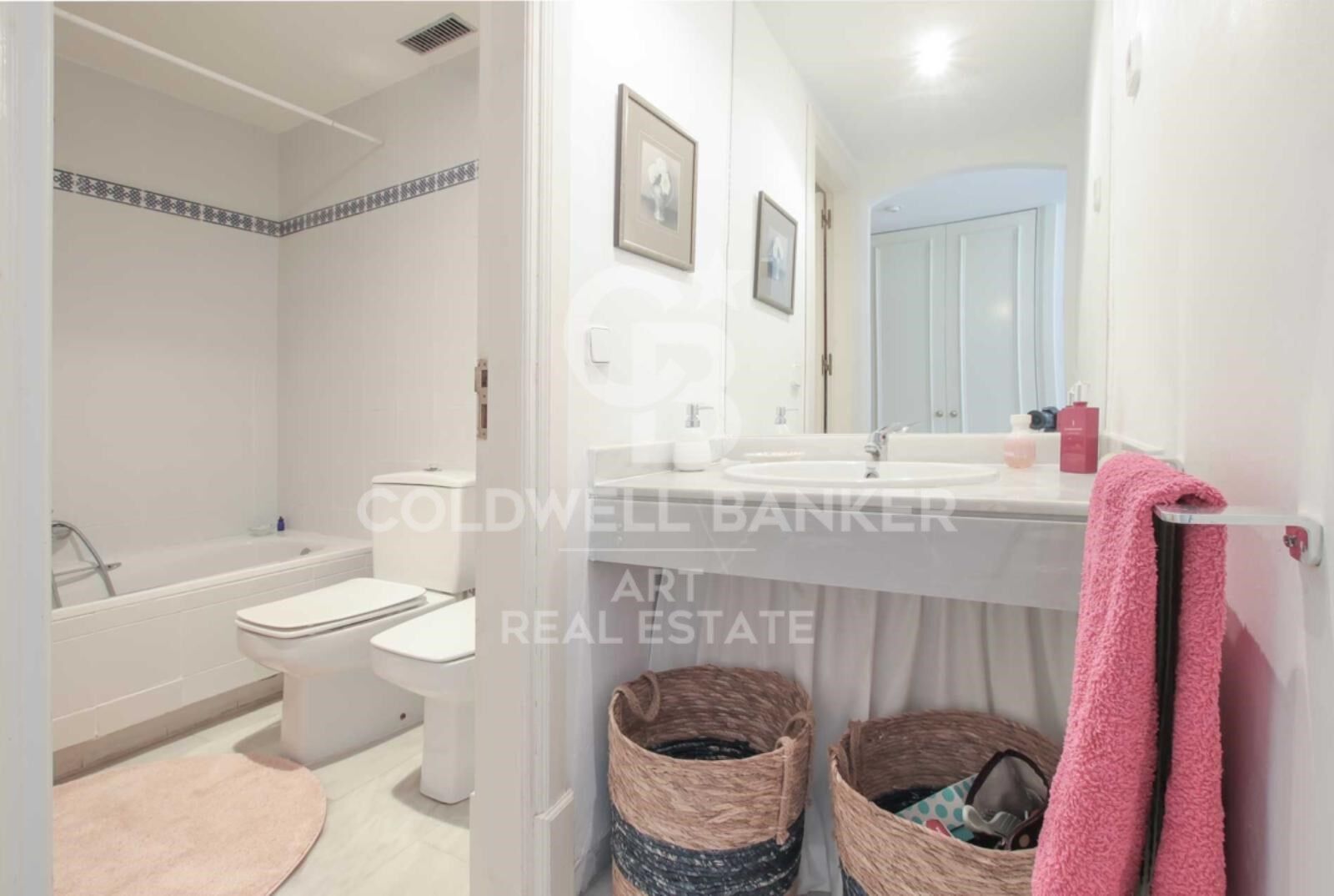 Elegante apartamento en la prestigiosa Milla de Oro de Marbella