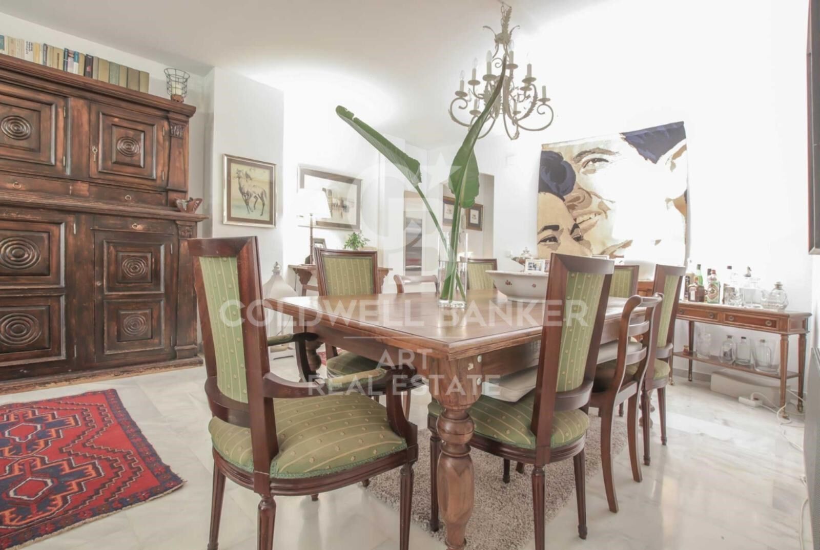 Elegante apartamento en la prestigiosa Milla de Oro de Marbella