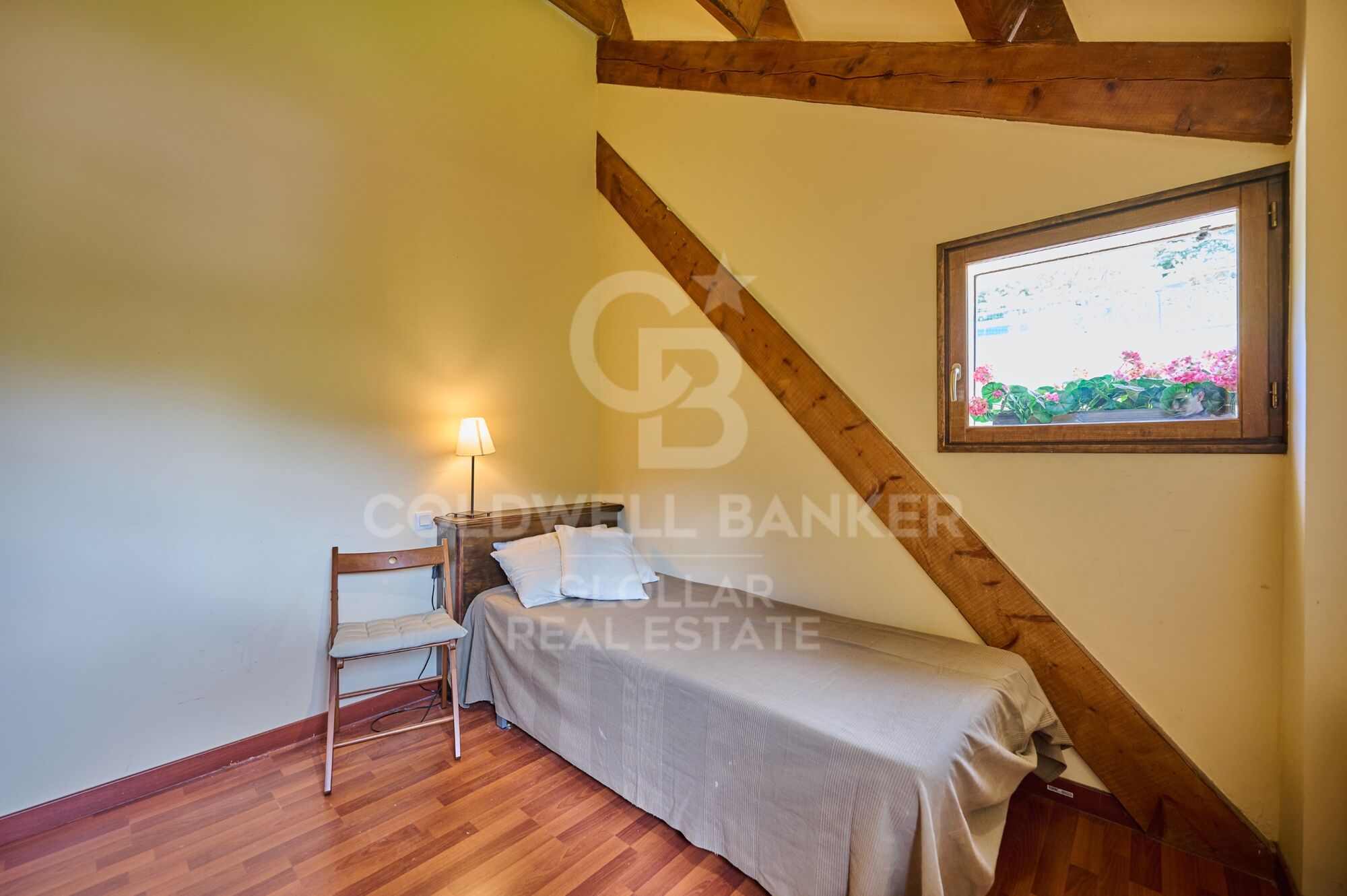 Casa con era ceretana en Err