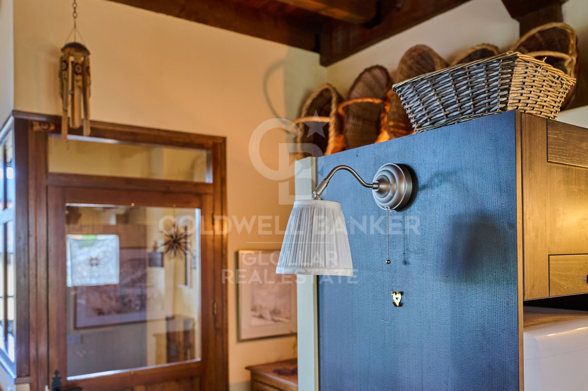 Village house Sale Err