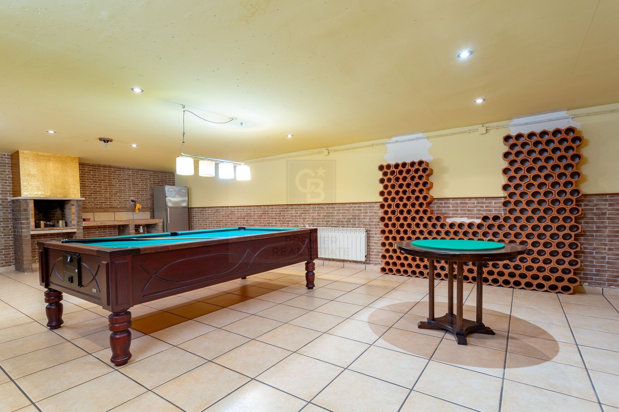 Individual house with pool and barbecue in Vilafortuny