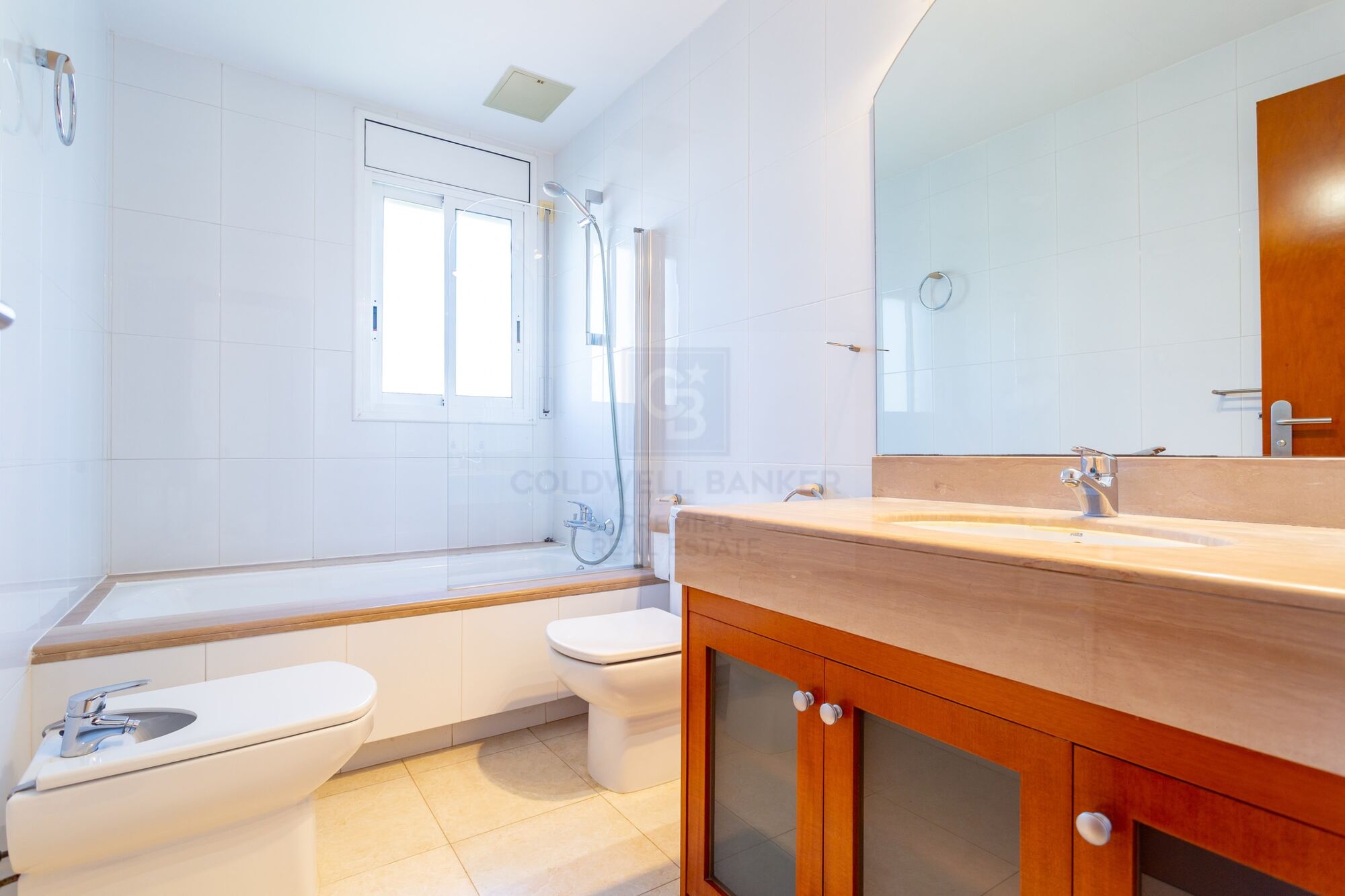 Individual house with pool and barbecue in Vilafortuny