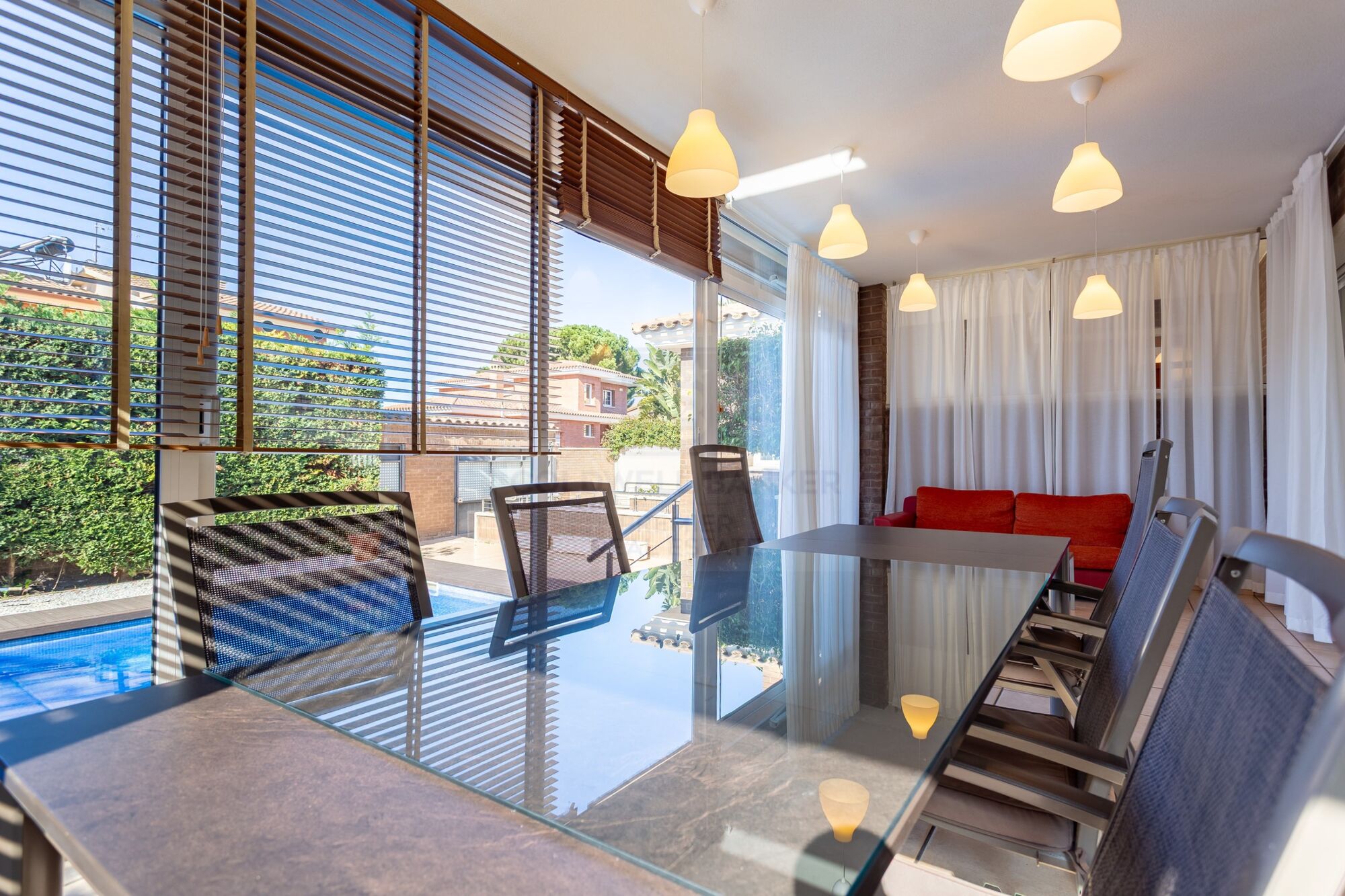 Individual house with pool and barbecue in Vilafortuny