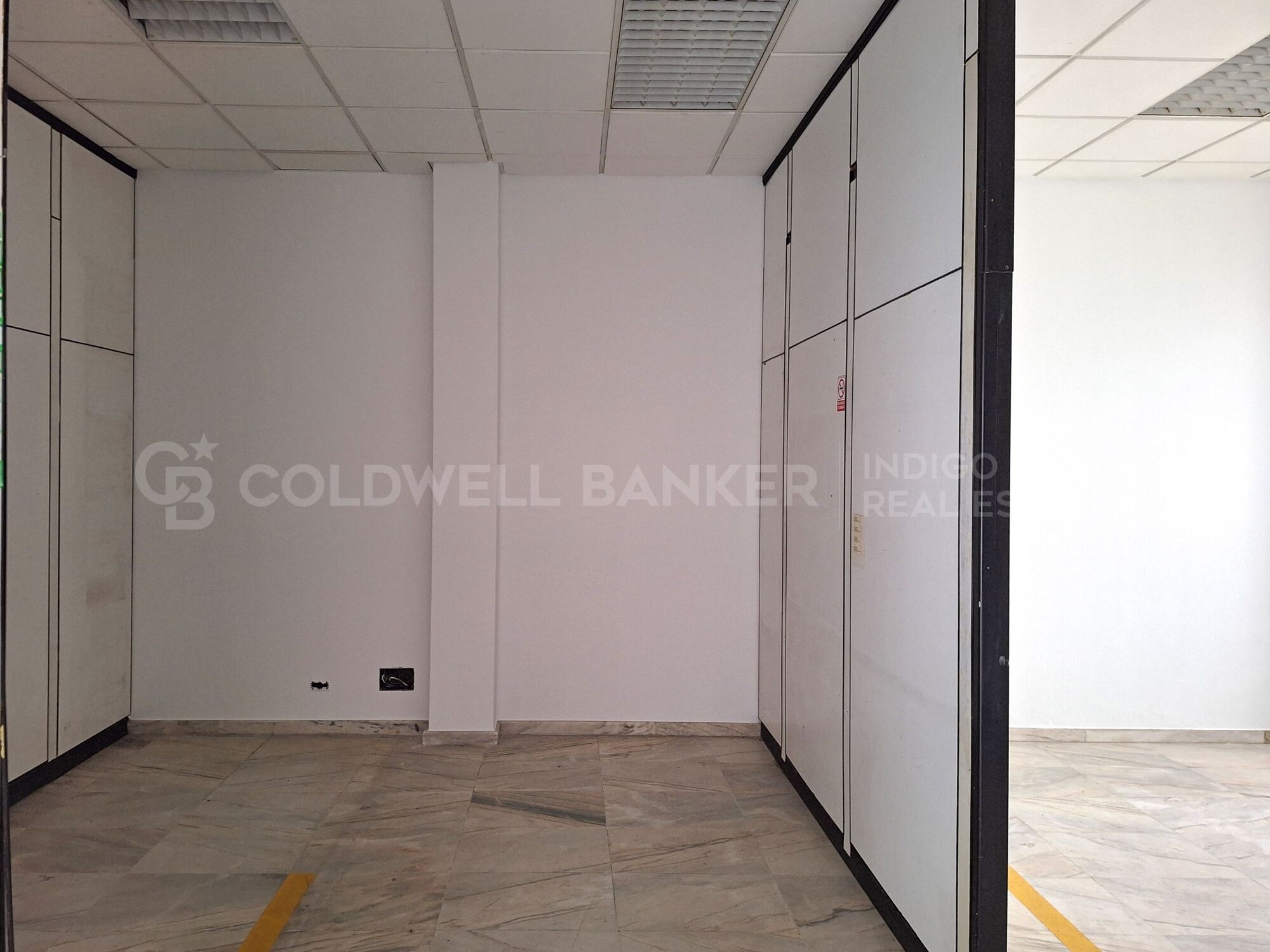 Office with Excellent Views in Plaza de Compostela