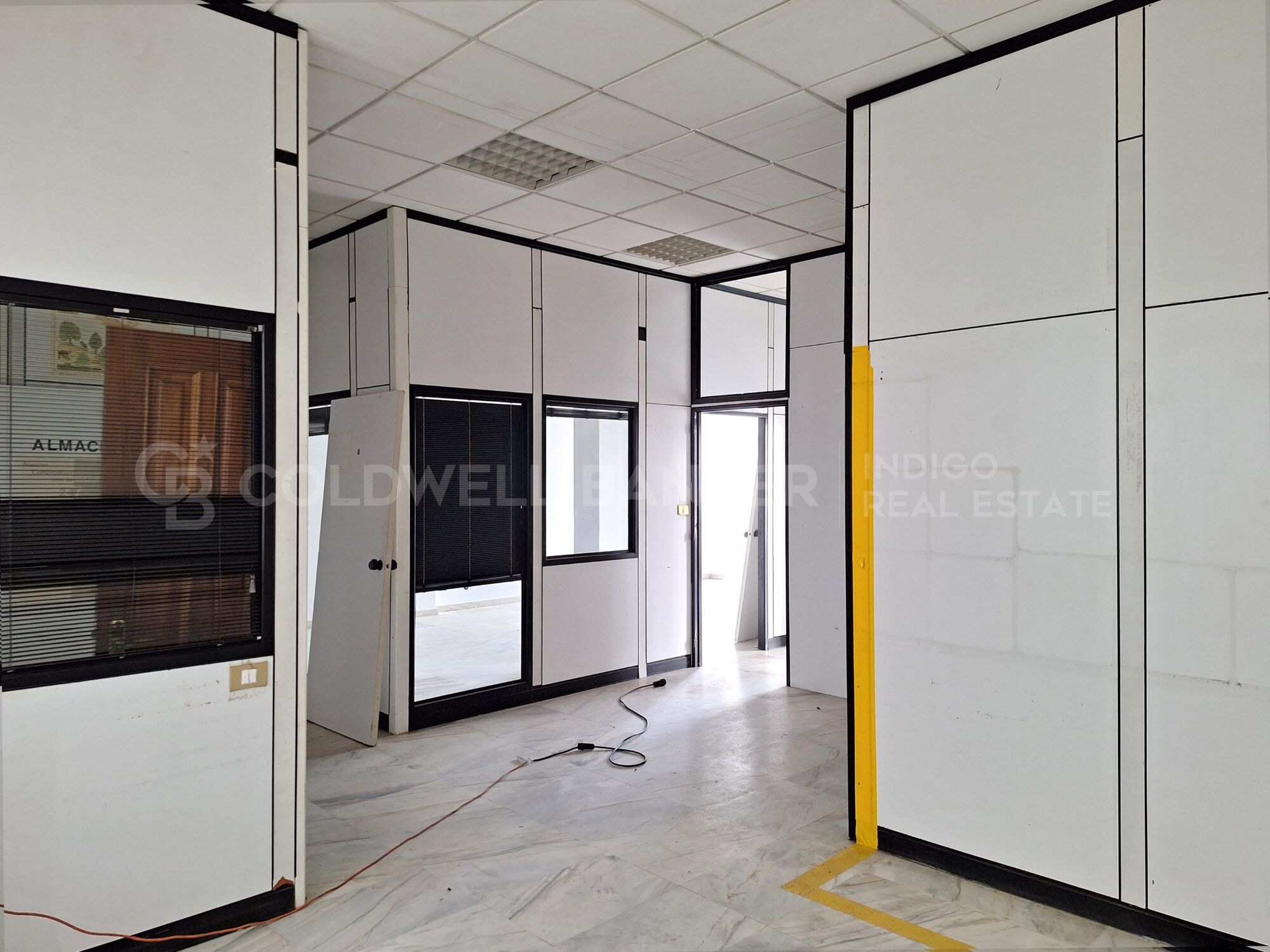 Office with Excellent Views in Plaza de Compostela