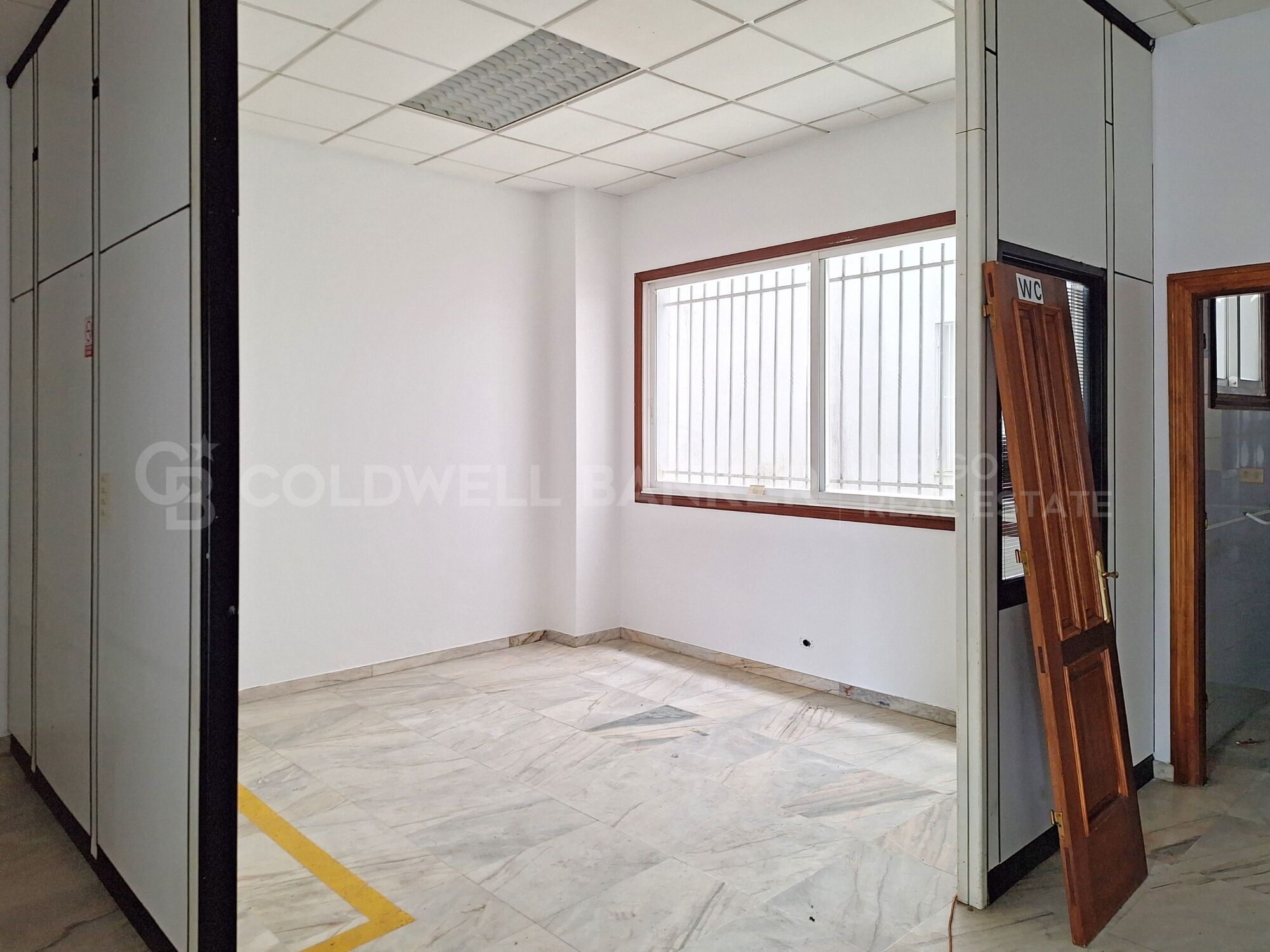 Office with Excellent Views in Plaza de Compostela