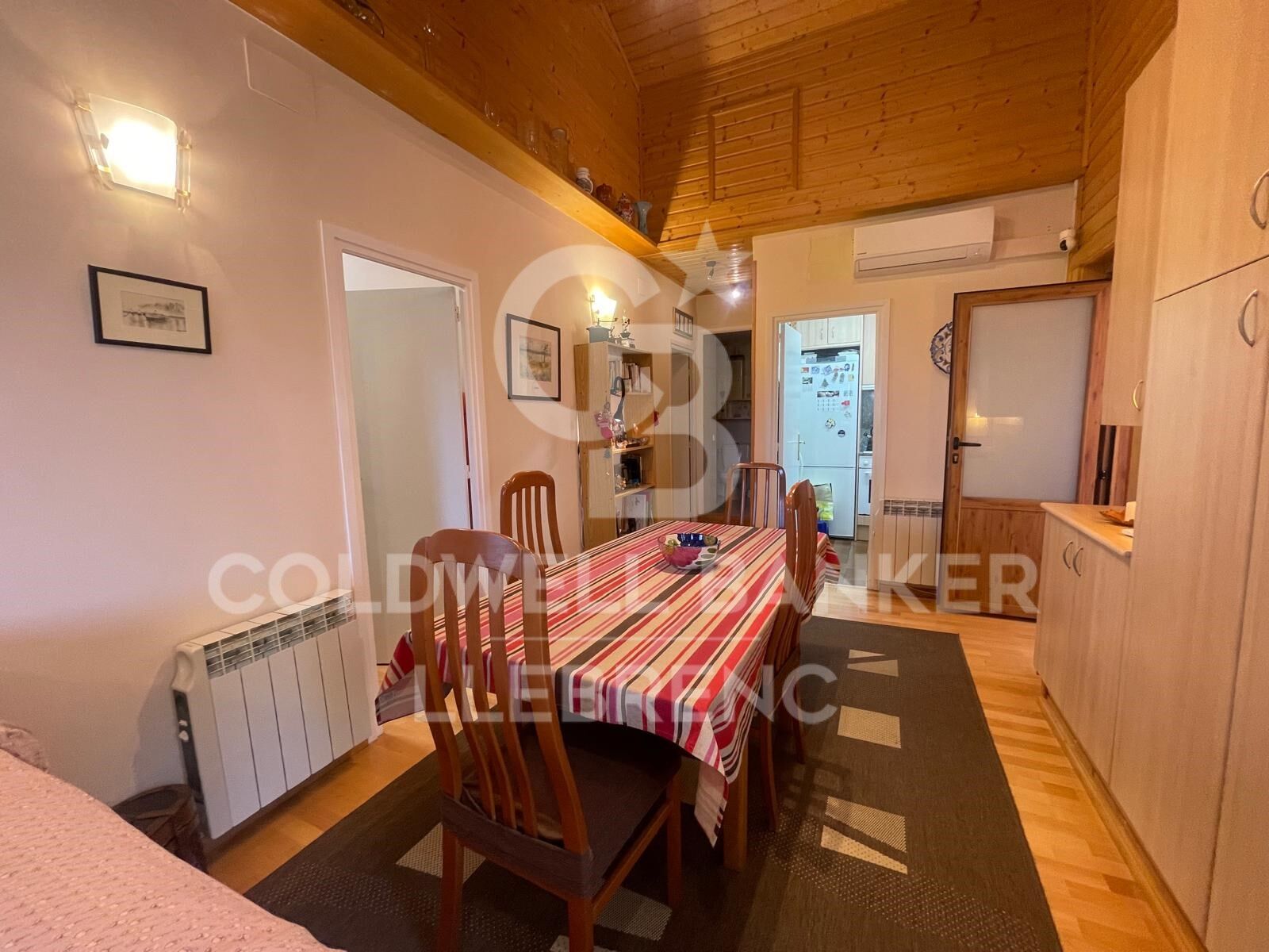 Finca rustique rénovée à Mas Guimbau - Nature, lumière et proximité de Barcelone