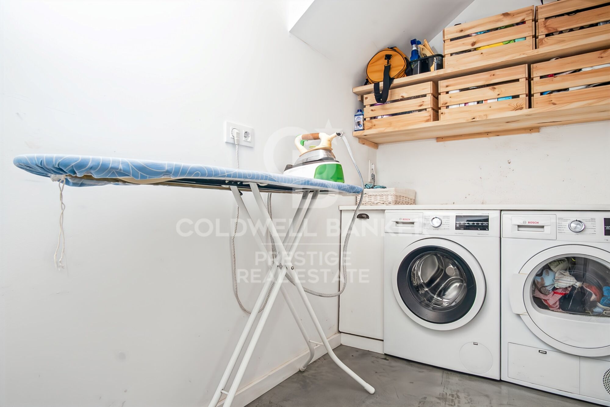 Dúplex exclusivo con terraza, garaje privado y reforma integral en el centro de Badalona