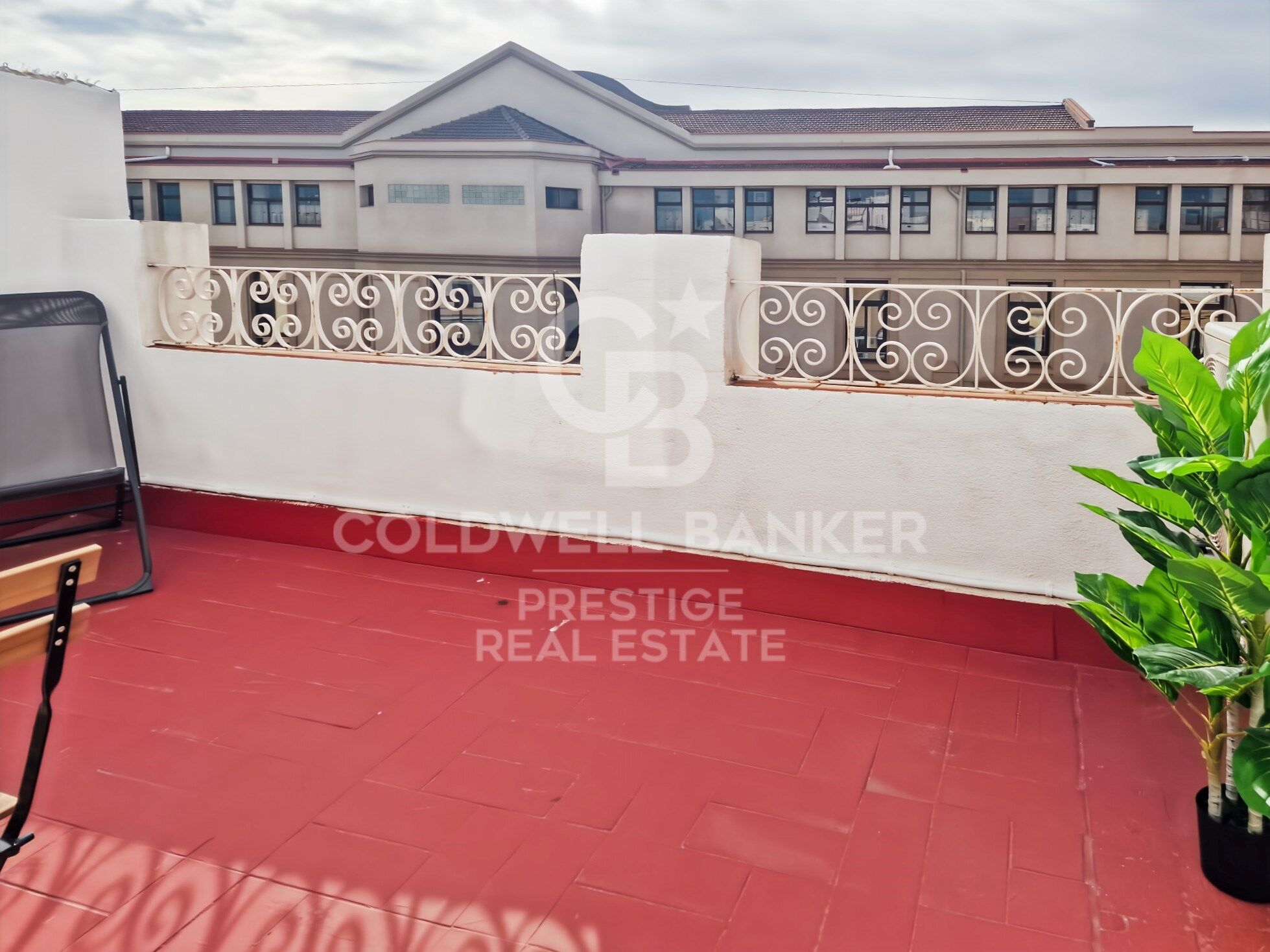 Penthouse with terrace for sale in Ciutat Vella,Barcelona