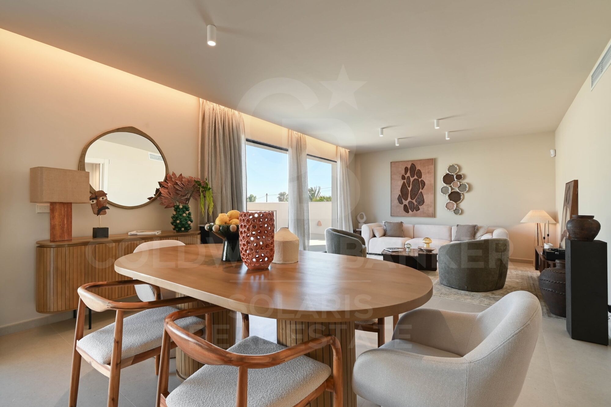 Découvrez l'essence méditerranéenne dans cette villa décloisonnée aux finitions haut de gamme à Moraira
