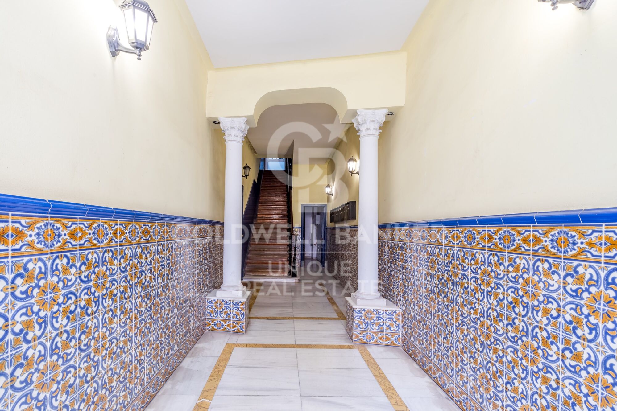 Brand new two-bedroom flat in the centre of the city.