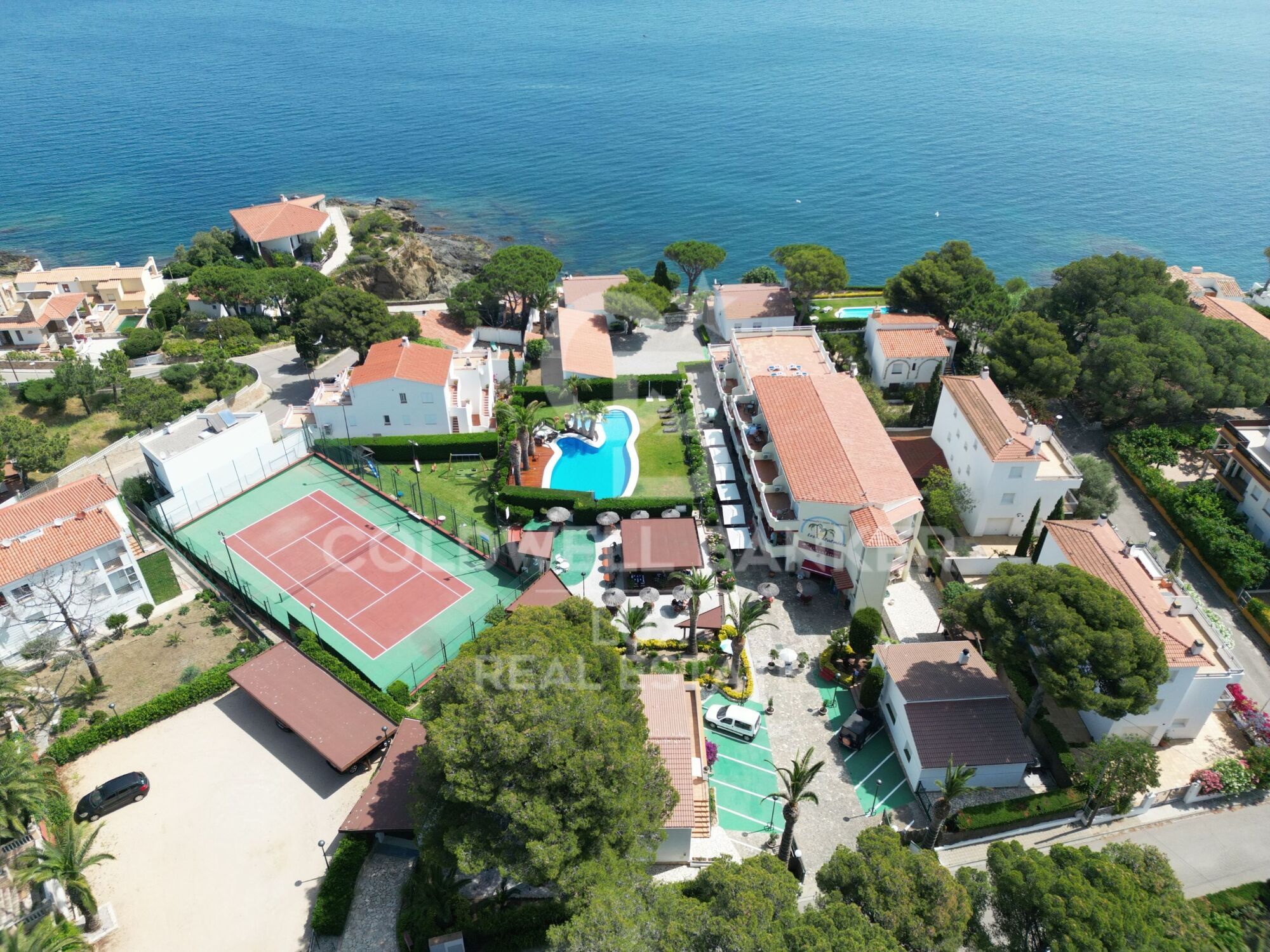 Complexe touristique en bord de mer à Llançà, Costa Brava