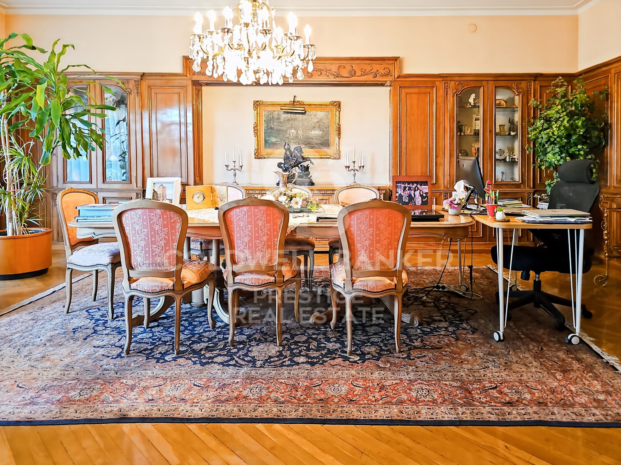 Bright flat with terrace and views to Turó Park, Barcelona