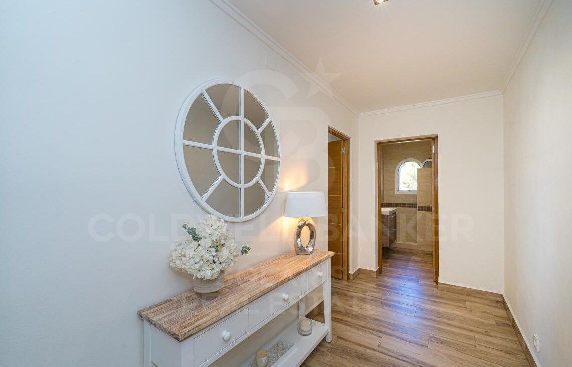 Villa de ensueño en Moraira con licencia turística y vistas panorámicas - exclusiva oportunidad de inversión y estilo de vida