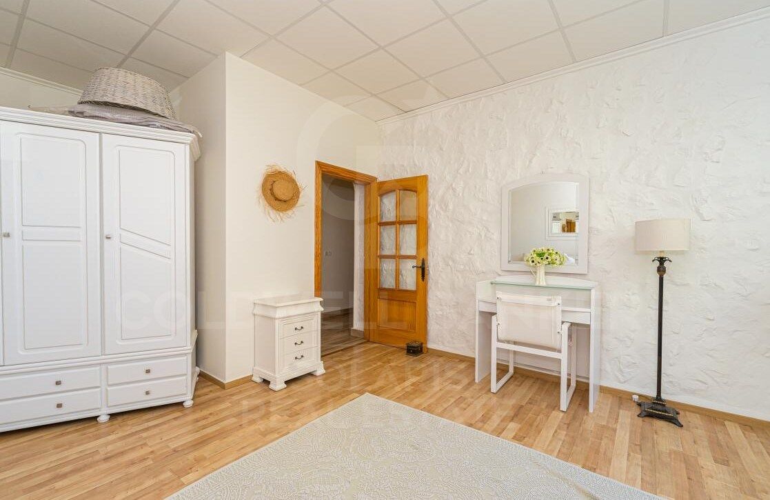 Villa de ensueño en Moraira con licencia turística y vistas panorámicas - exclusiva oportunidad de inversión y estilo de vida