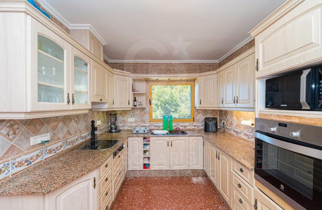 Villa de ensueño en Moraira con licencia turística y vistas panorámicas - exclusiva oportunidad de inversión y estilo de vida